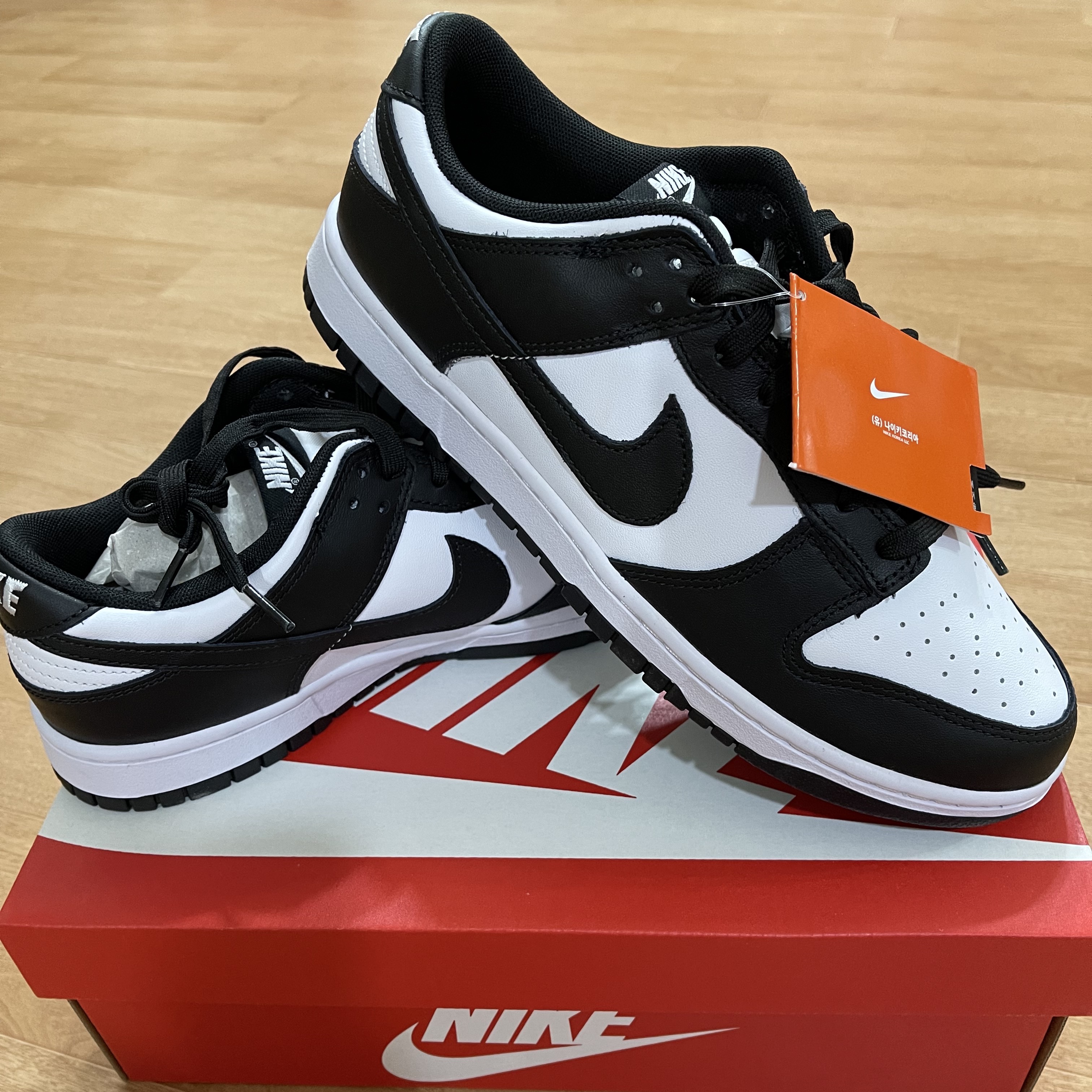 Nike Dunk Low Retro Black 착용 스타일