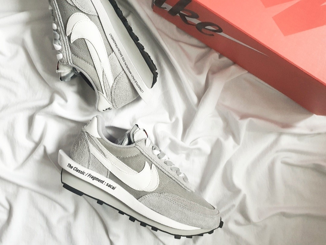 Nike x Sacai x Fragment LDWaffle Light Smoke Grey 착용 스타일 - 1