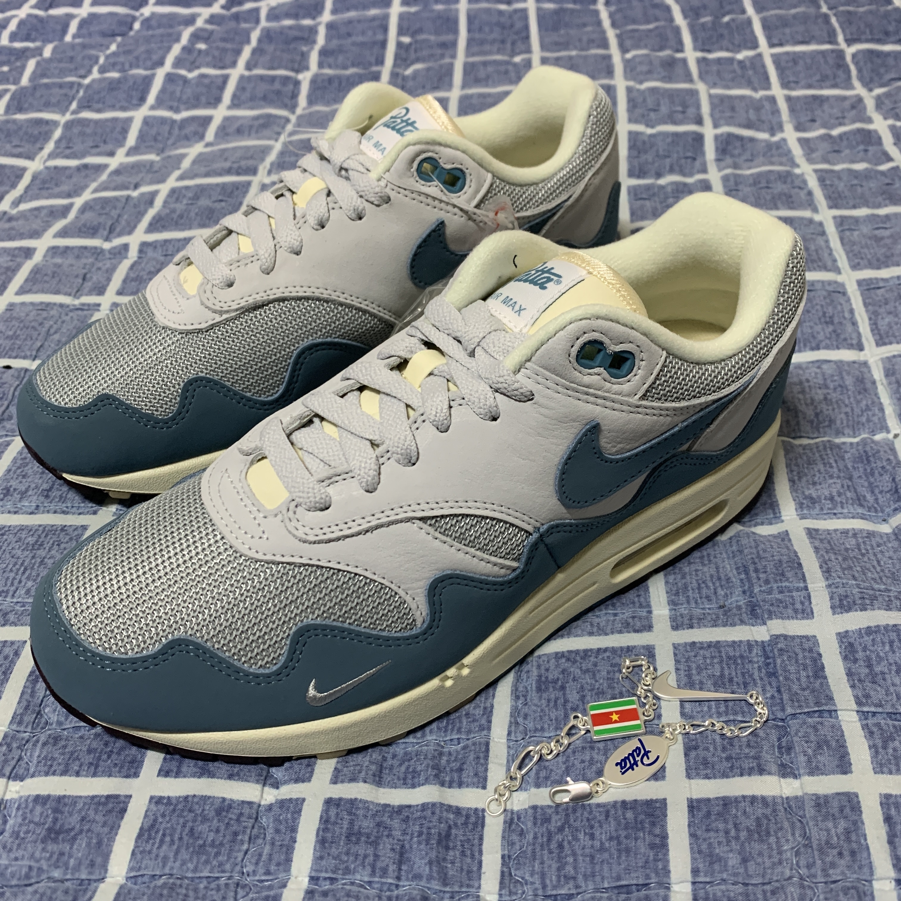Nike x Patta Air Max 1 Noise Aqua 착용 스타일