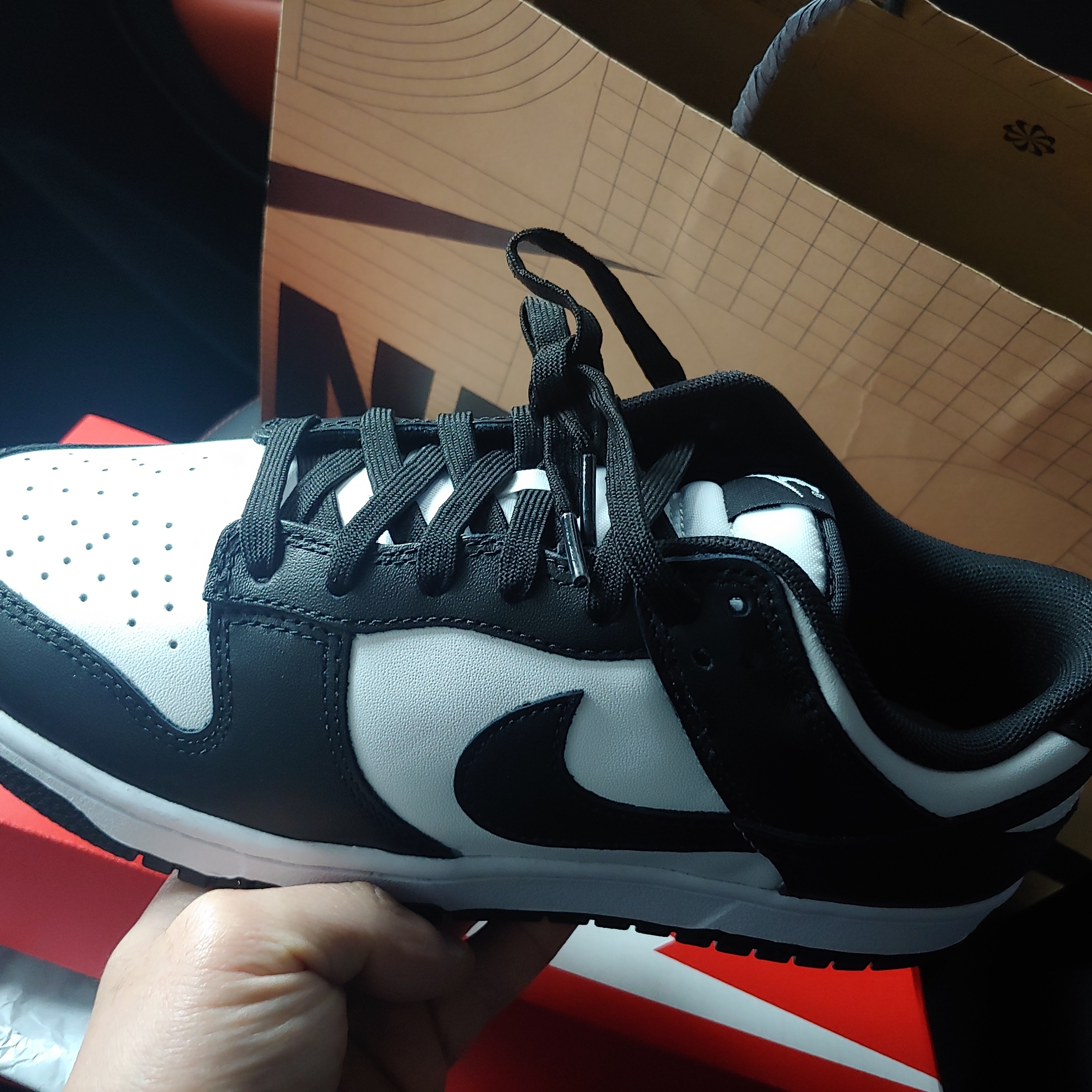 Nike Dunk Low Retro Black 착용 스타일