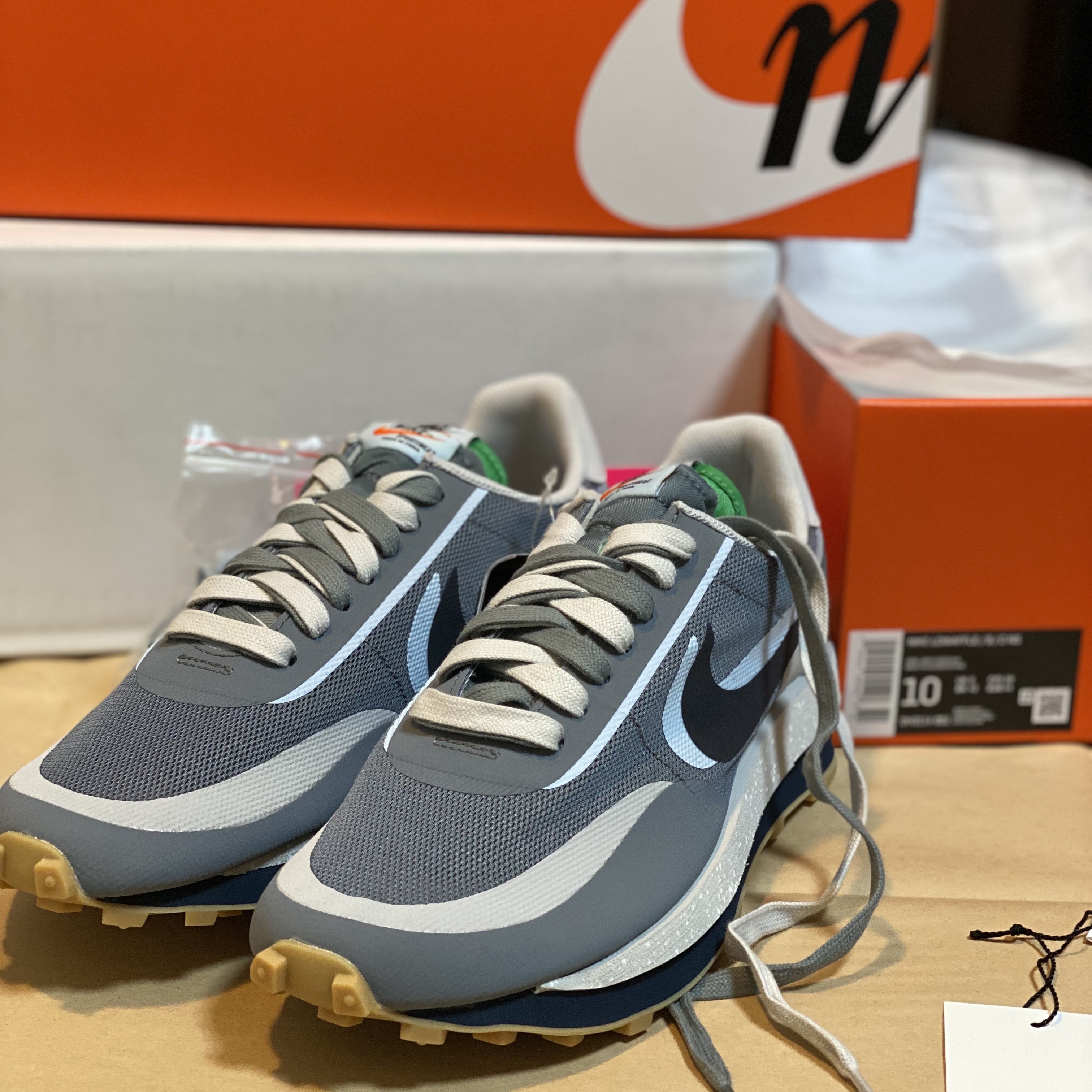 Nike x Sacai x Clot LDWaffle Cool Grey 착용 스타일 - 2