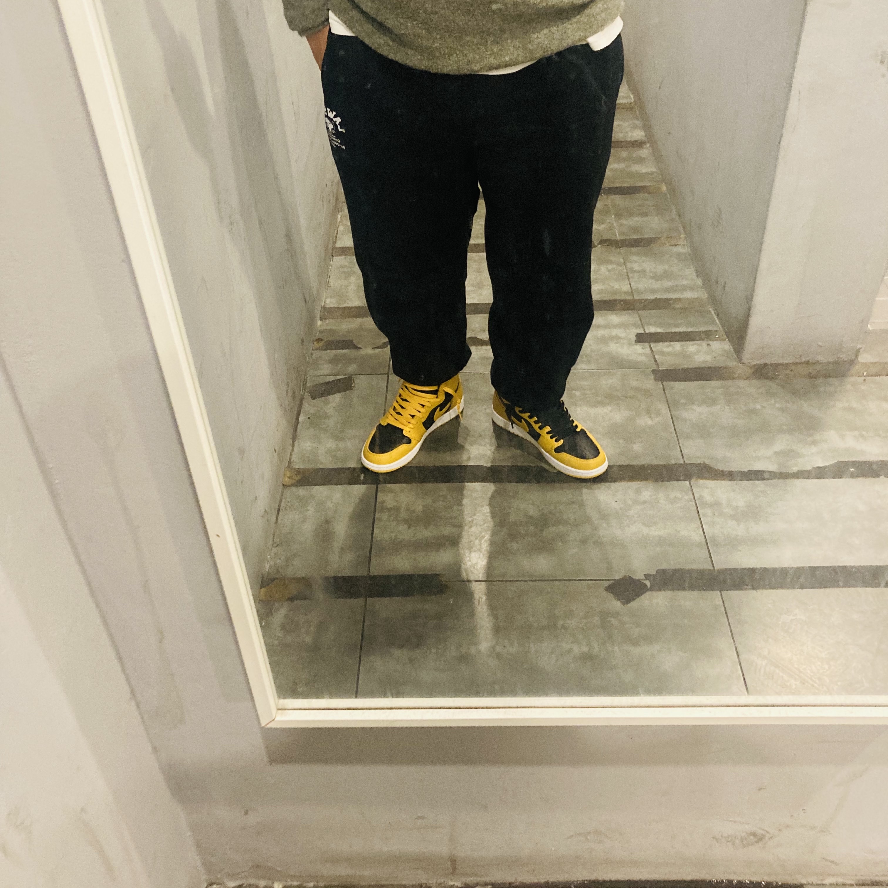 Jordan 1 Retro High OG Pollen 착용 스타일 - 3
