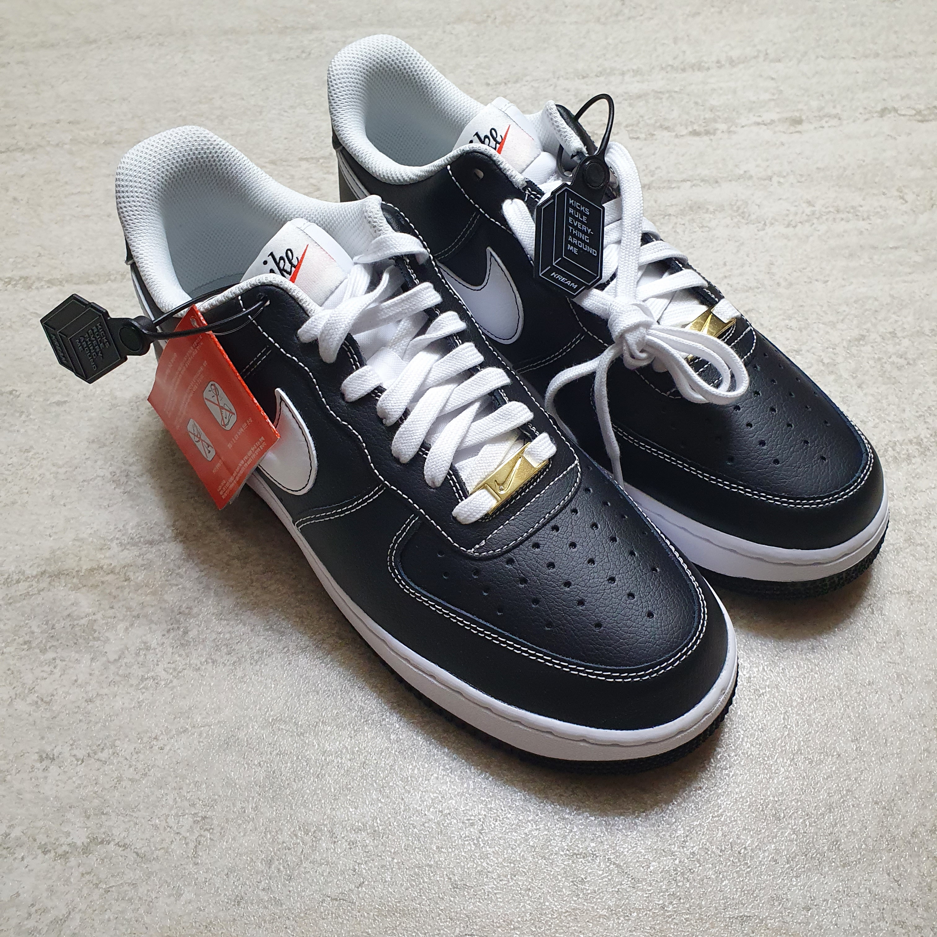 Nike Air Force 1 '07 First Use Black White 착용 스타일