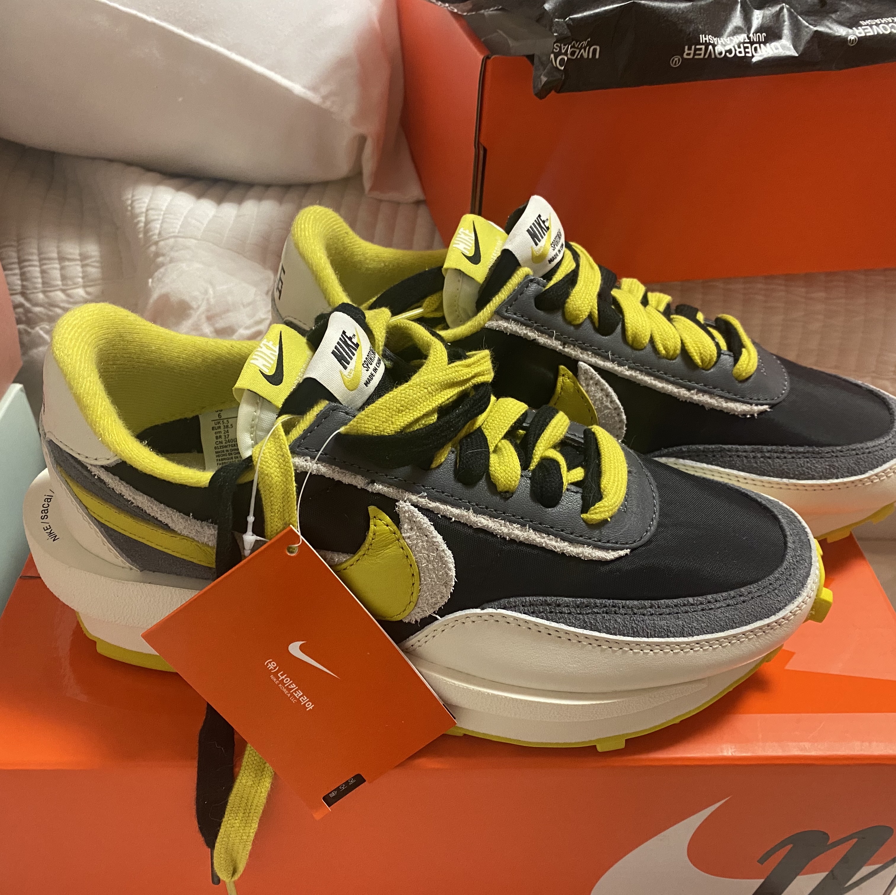 Nike x Sacai x Undercover LDWaffle Black Bright Citron 착용 스타일