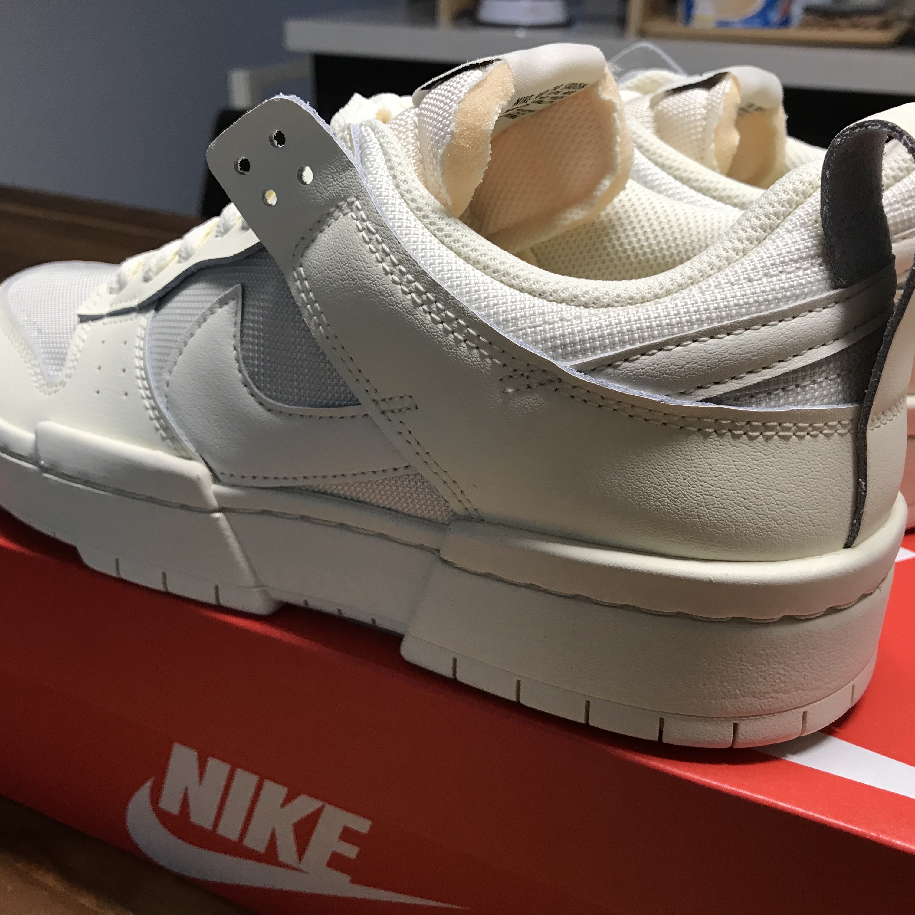 (W) Nike Dunk Low Disrupt Coconut Milk 착용 스타일 - 2