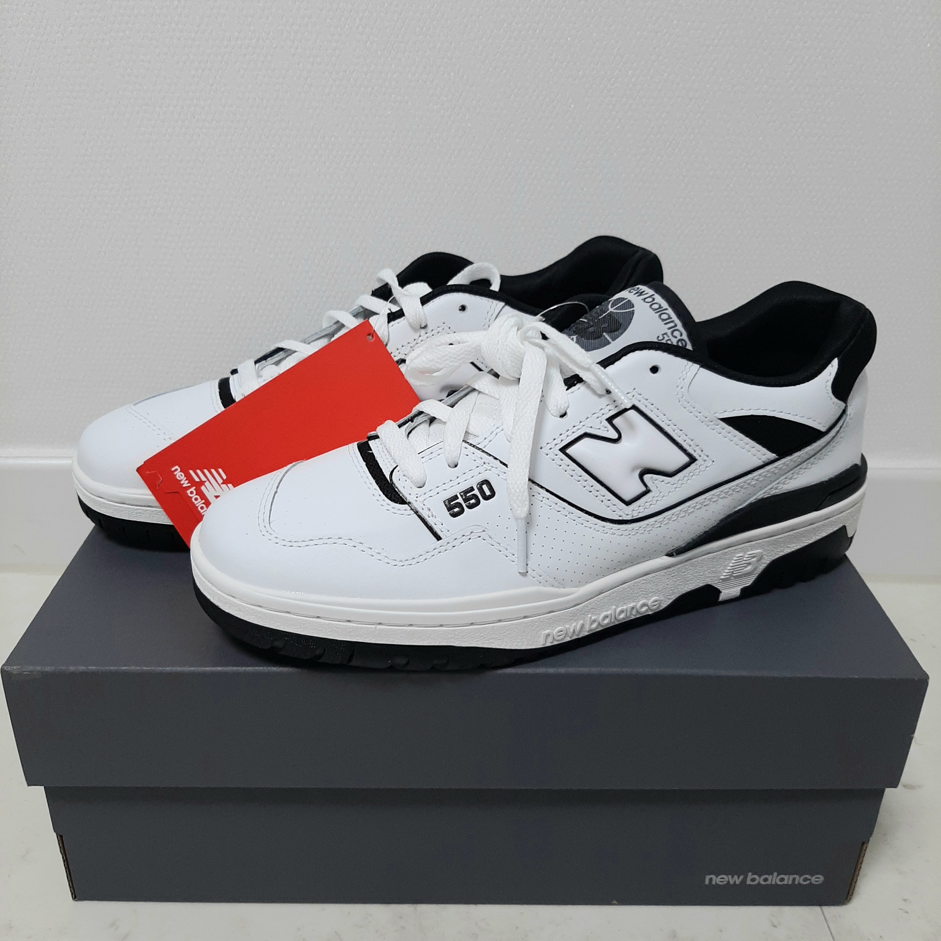 New Balance 550 White Grey - 2E Wide 착용 스타일