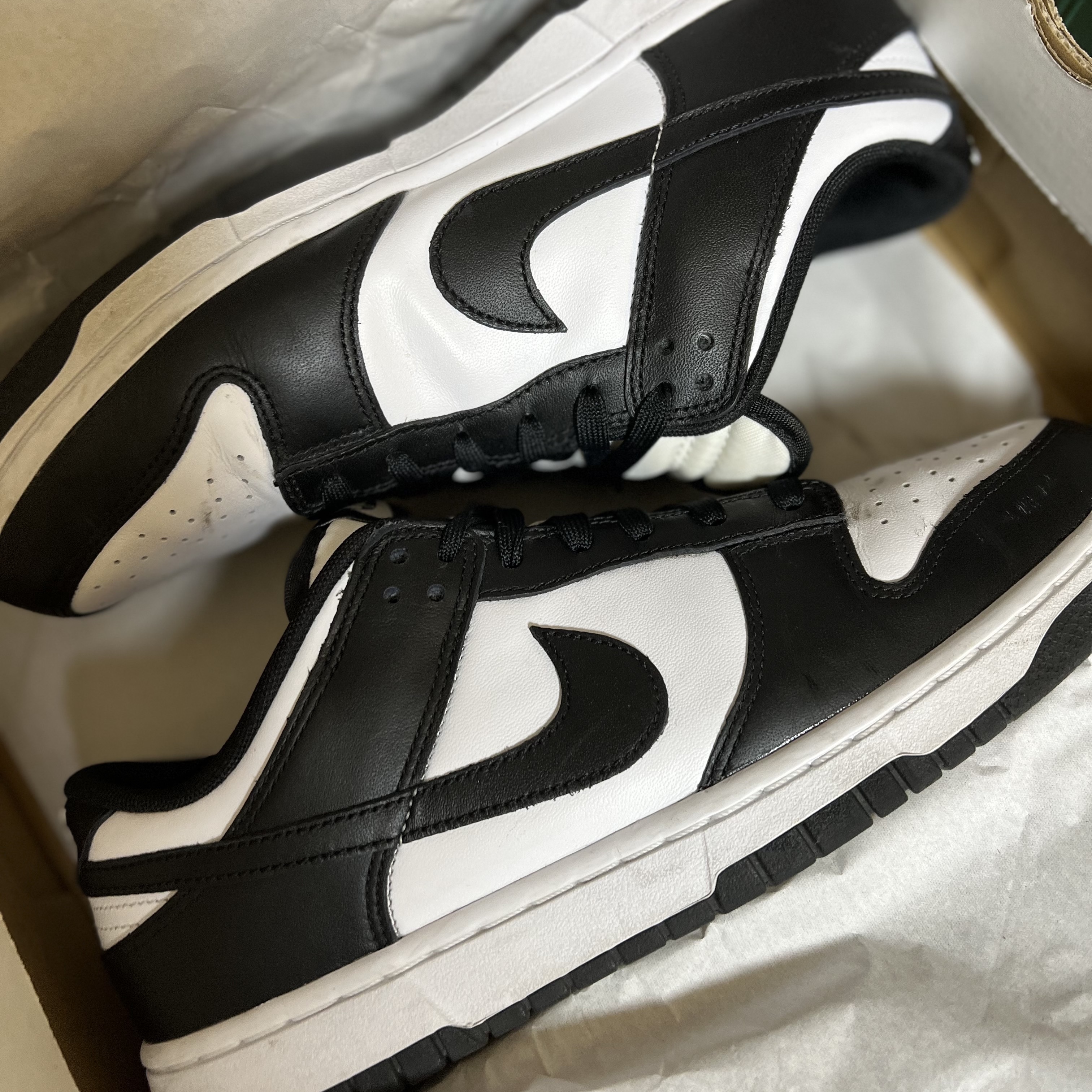 Nike Dunk Low Retro Black 착용 스타일 - 2
