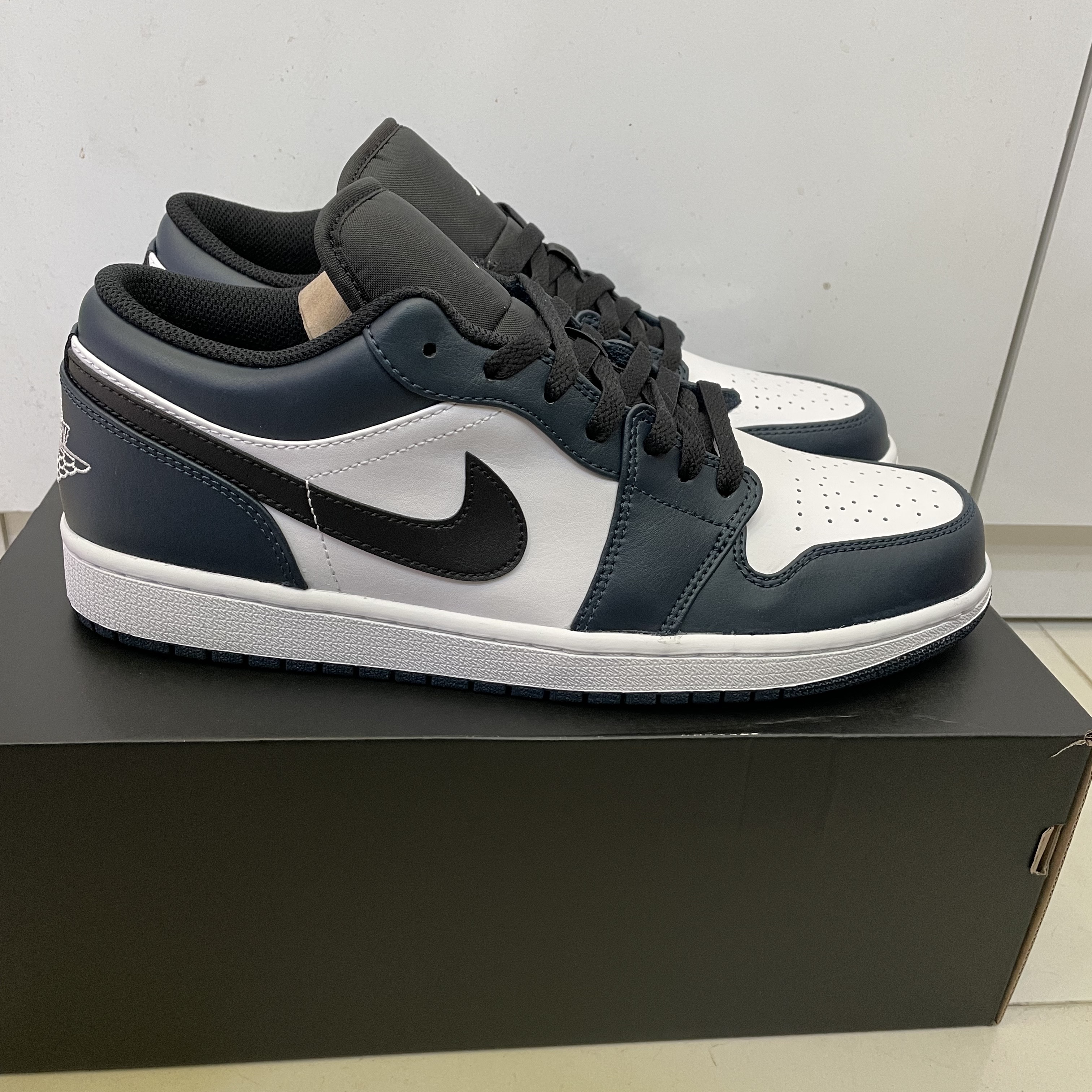 Jordan 1 Low Dark Teal 착용 스타일 - 1