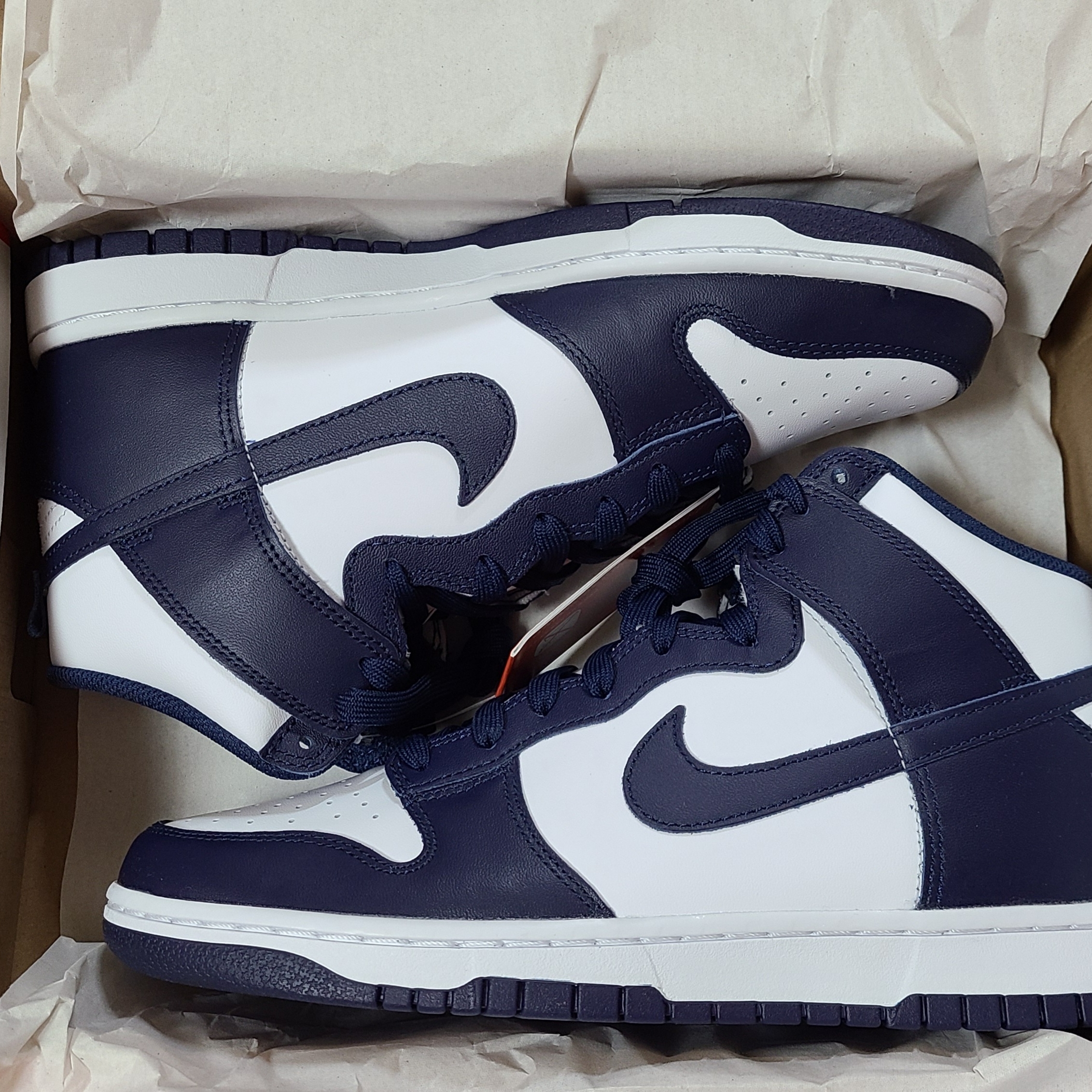 Nike Dunk High Retro Championship Navy 착용 스타일