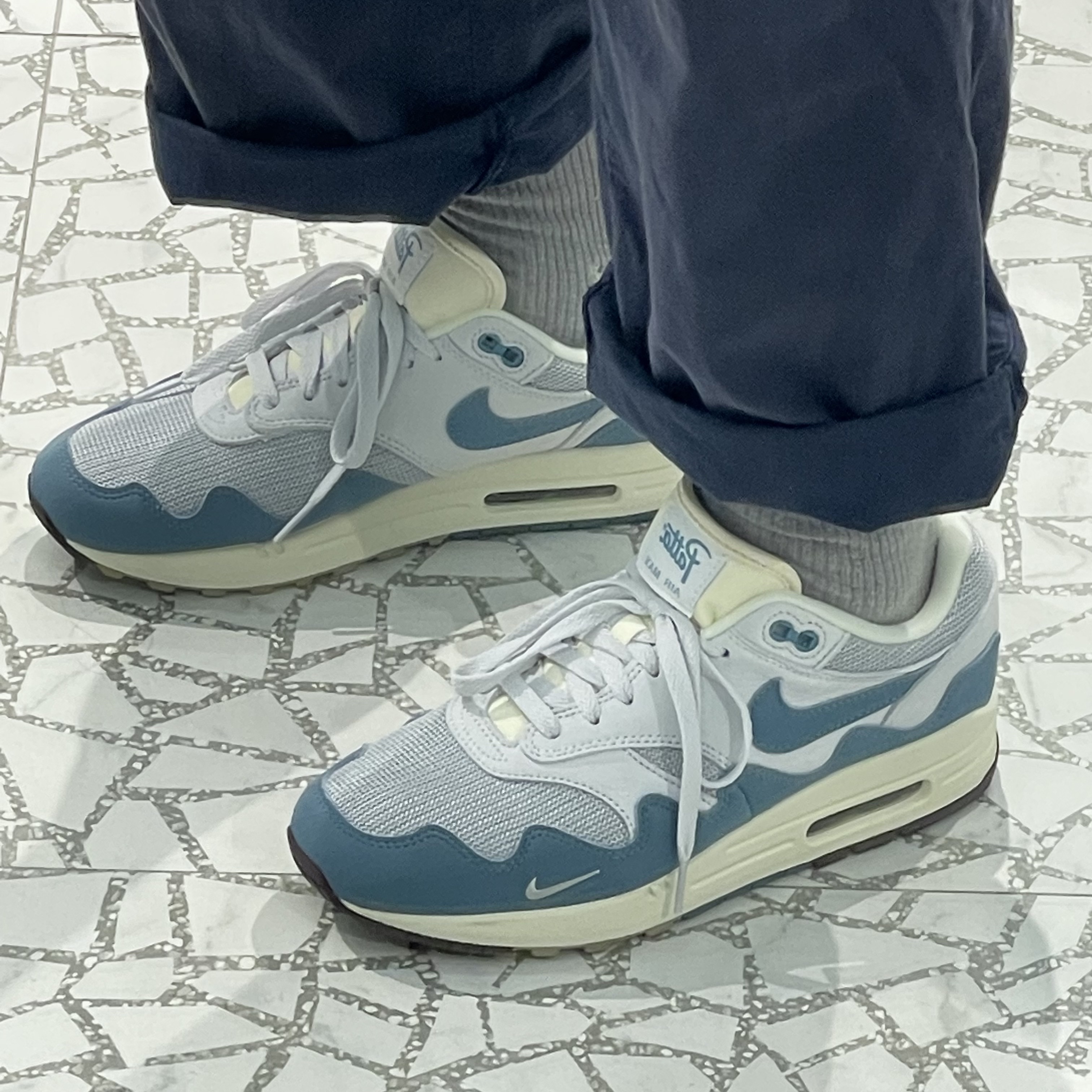 Nike x Patta Air Max 1 Noise Aqua 착용 스타일