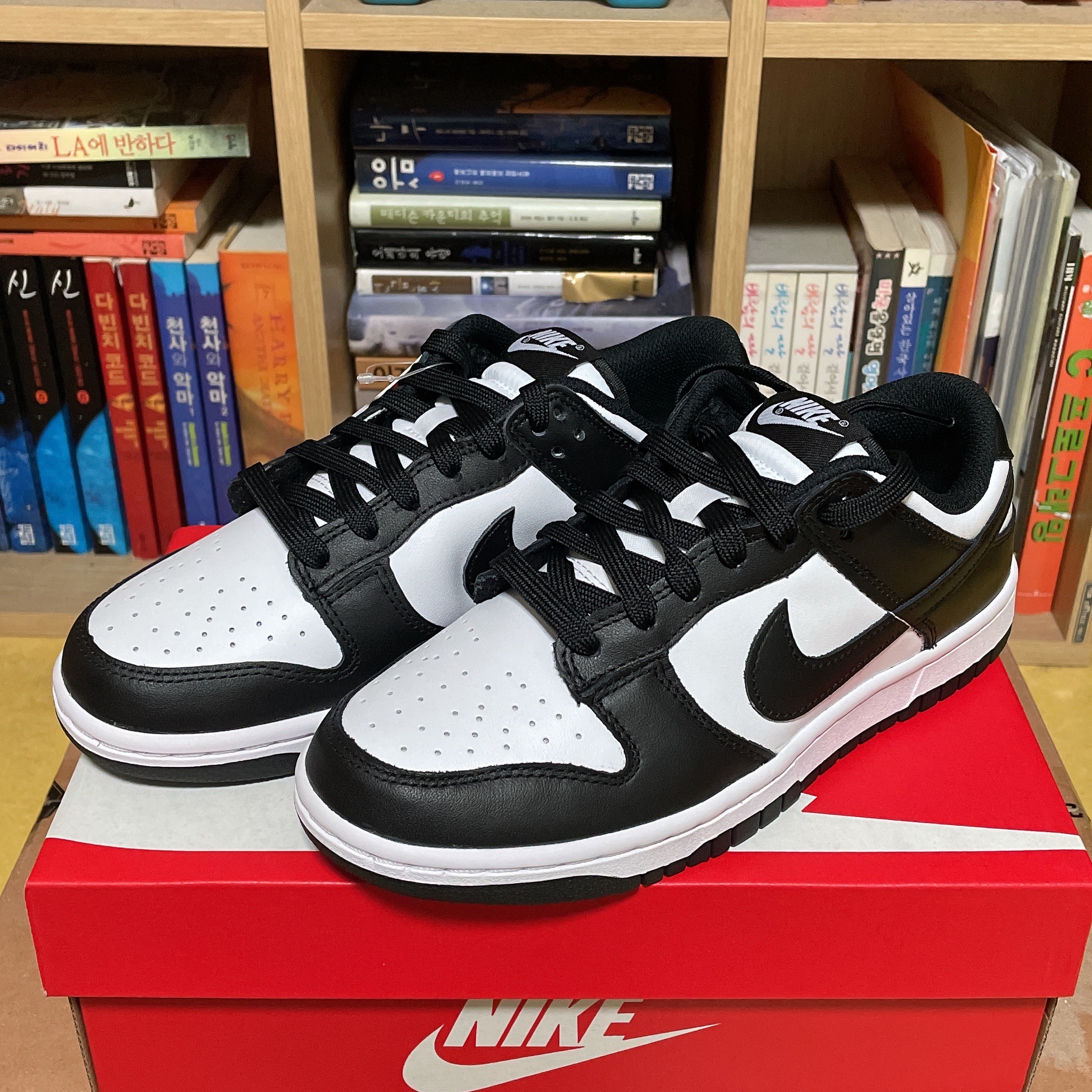(W) Nike Dunk Low Black 착용 스타일