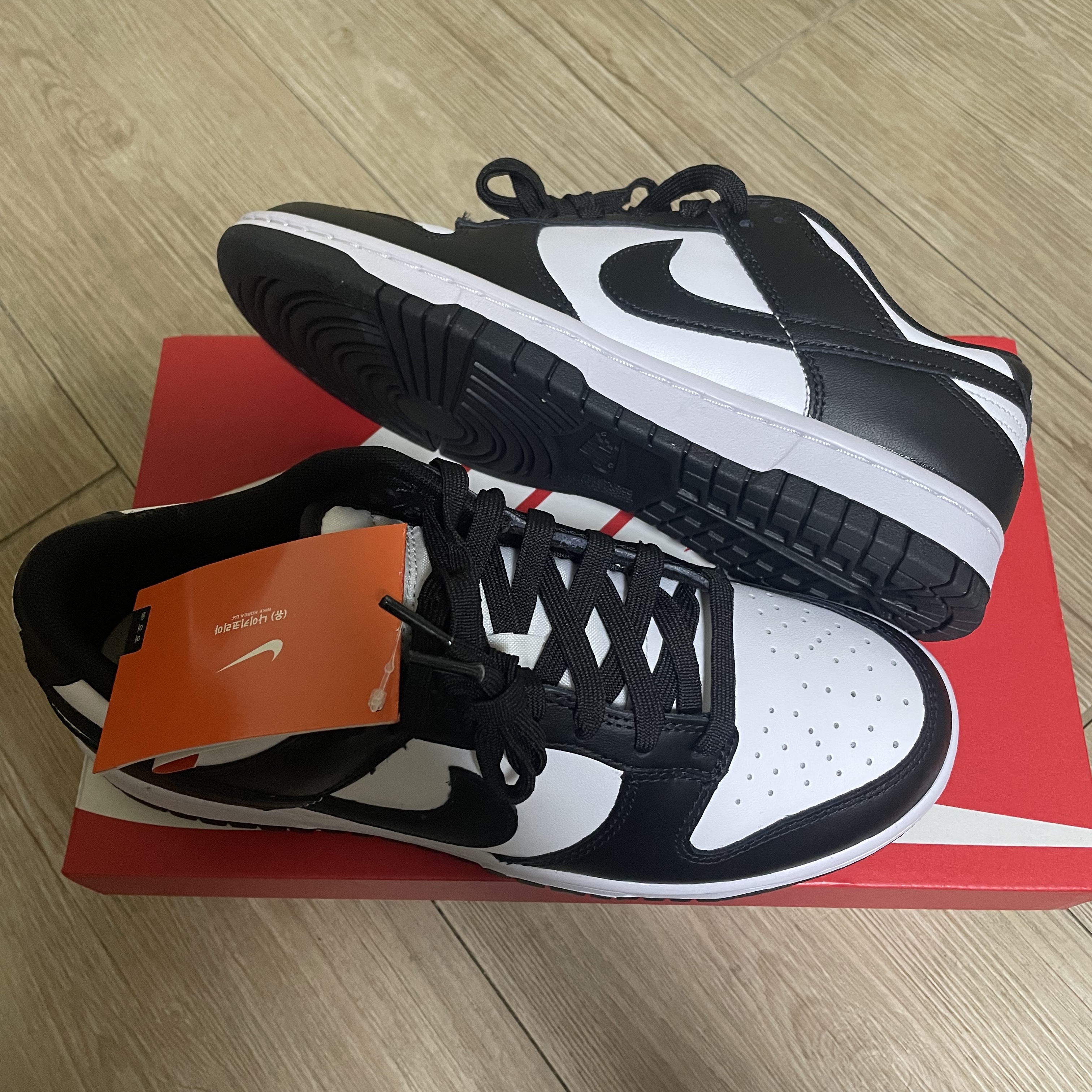 Nike Dunk Low Retro Black 착용 스타일