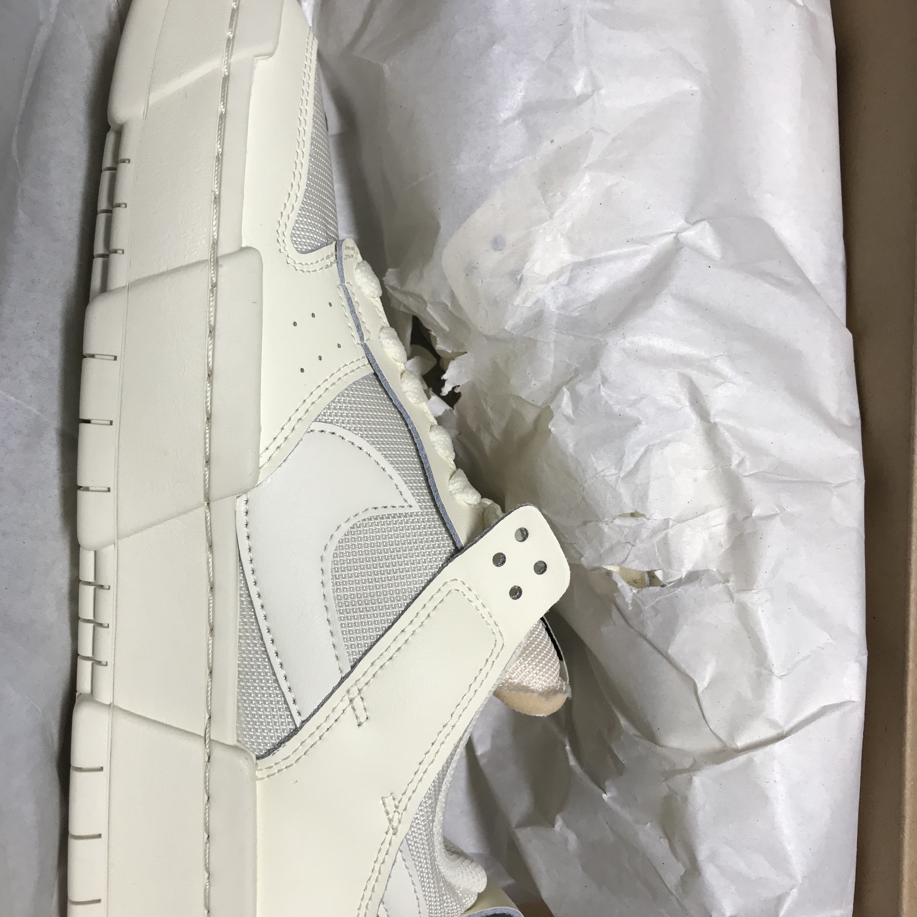 (W) Nike Dunk Low Disrupt Coconut Milk 착용 스타일 - 1