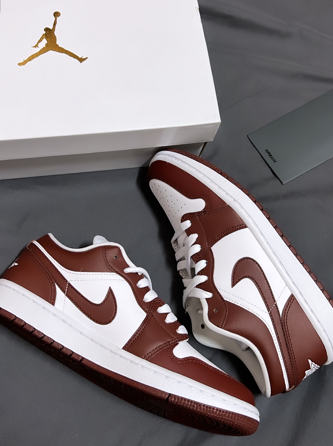 (W) Jordan 1 Low Bronze Eclipse 착용 스타일