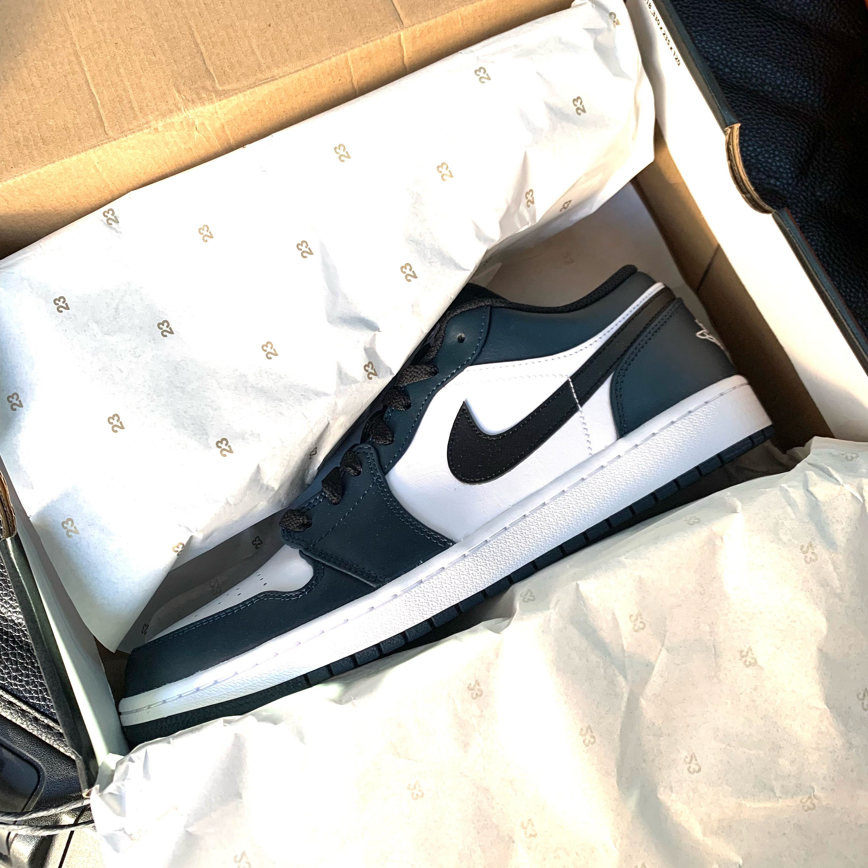 Jordan 1 Low Dark Teal 착용 스타일