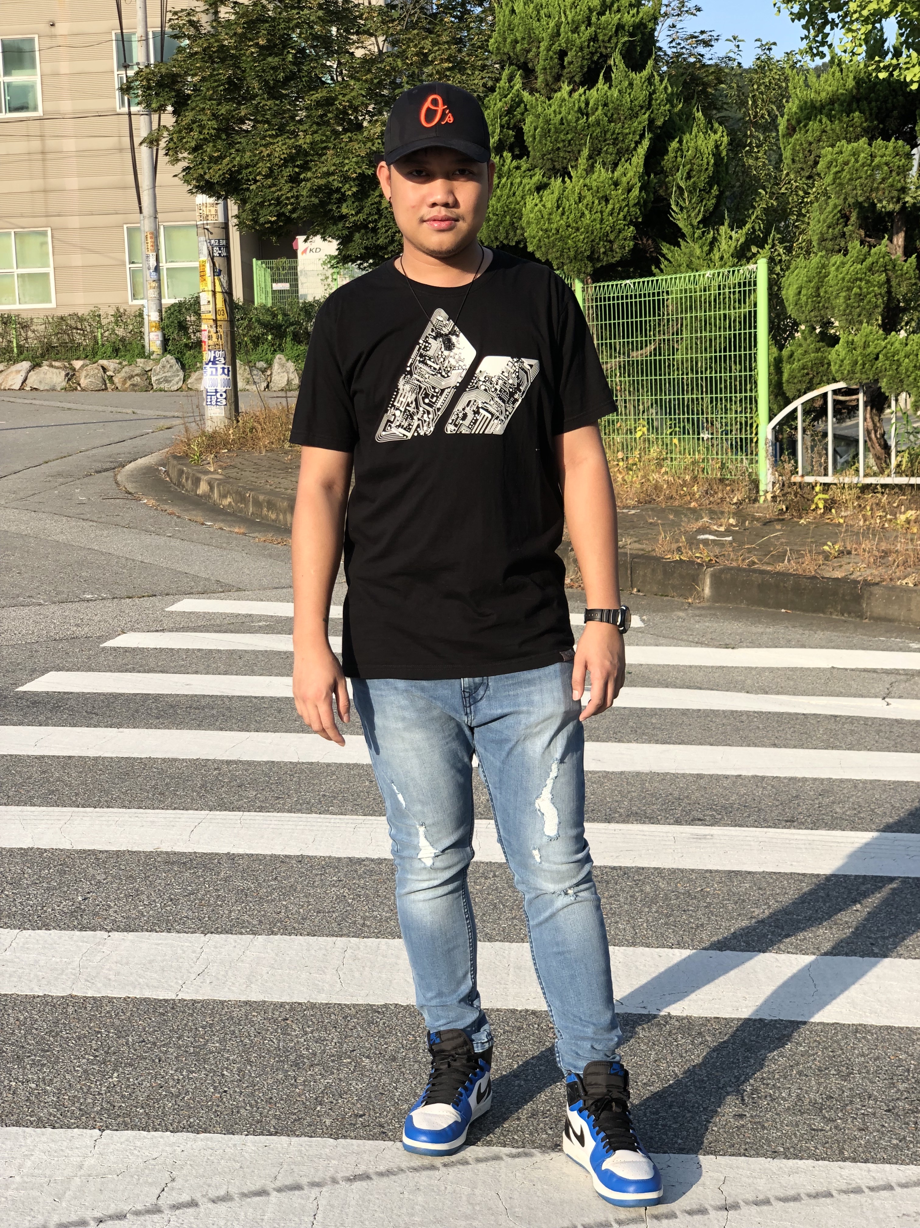Jordan 1.5 Retro Reverse Fragment 착용 스타일
