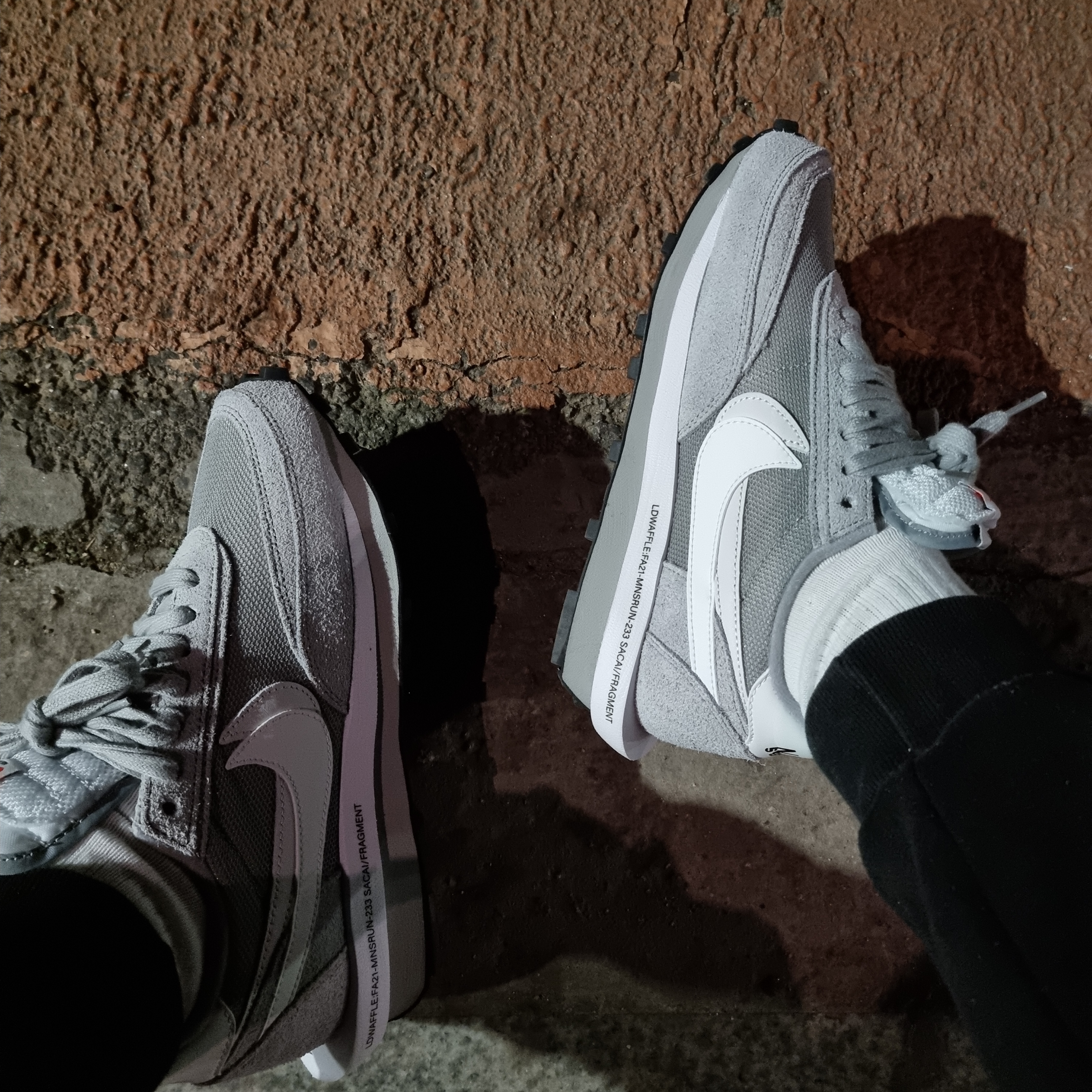 Nike x Sacai x Fragment LDWaffle Light Smoke Grey 착용 스타일