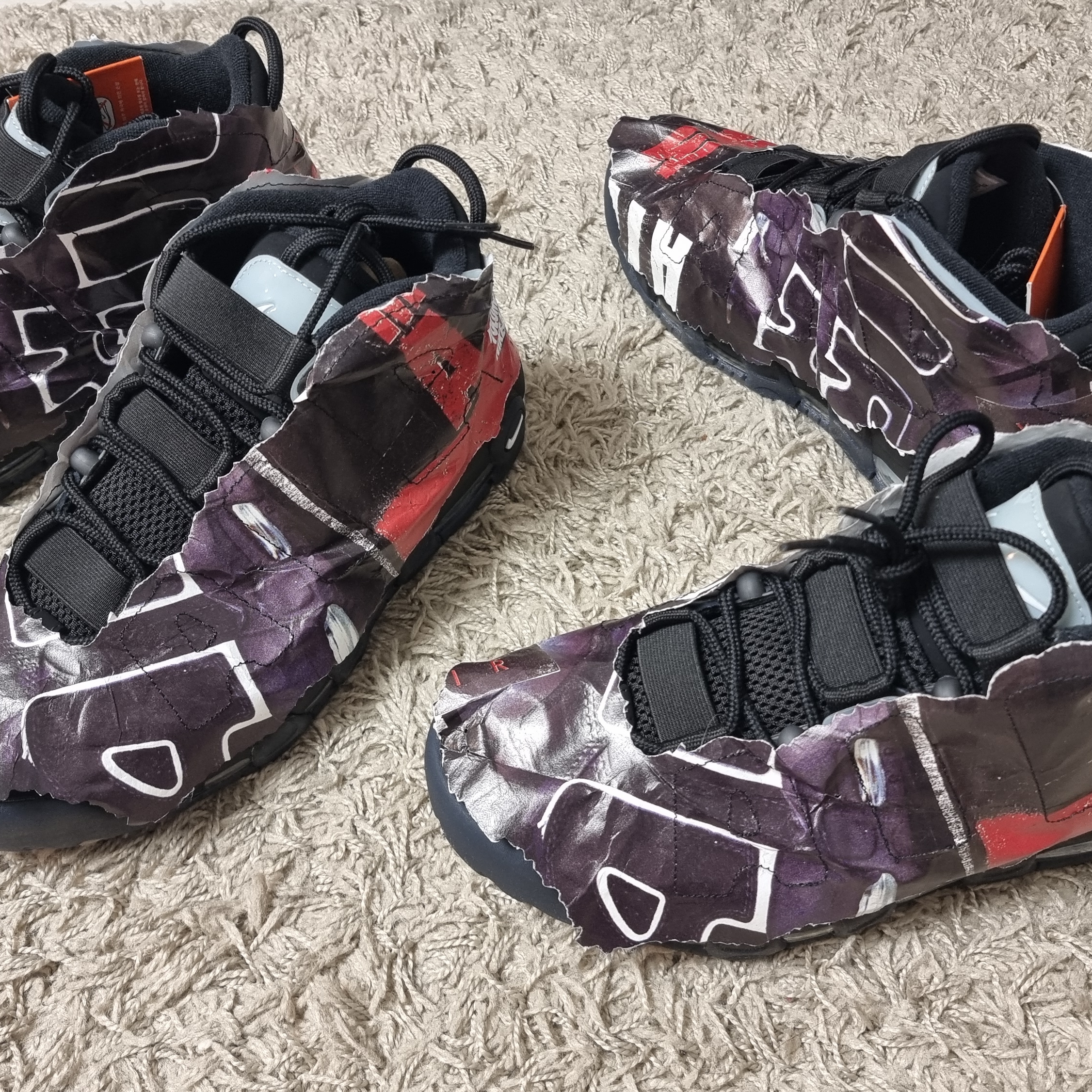 Nike Air More Uptempo 96 Maximum Volume 착용 스타일 - 1