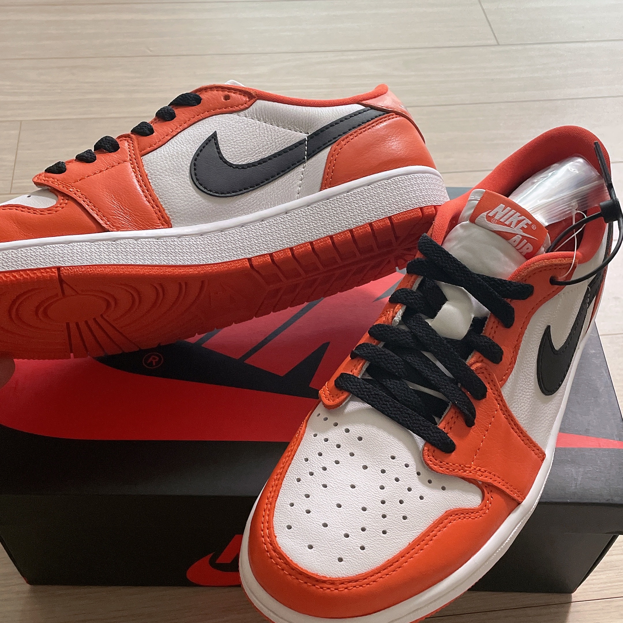 Jordan 1 Low OG Starfish 착용 스타일 - 1