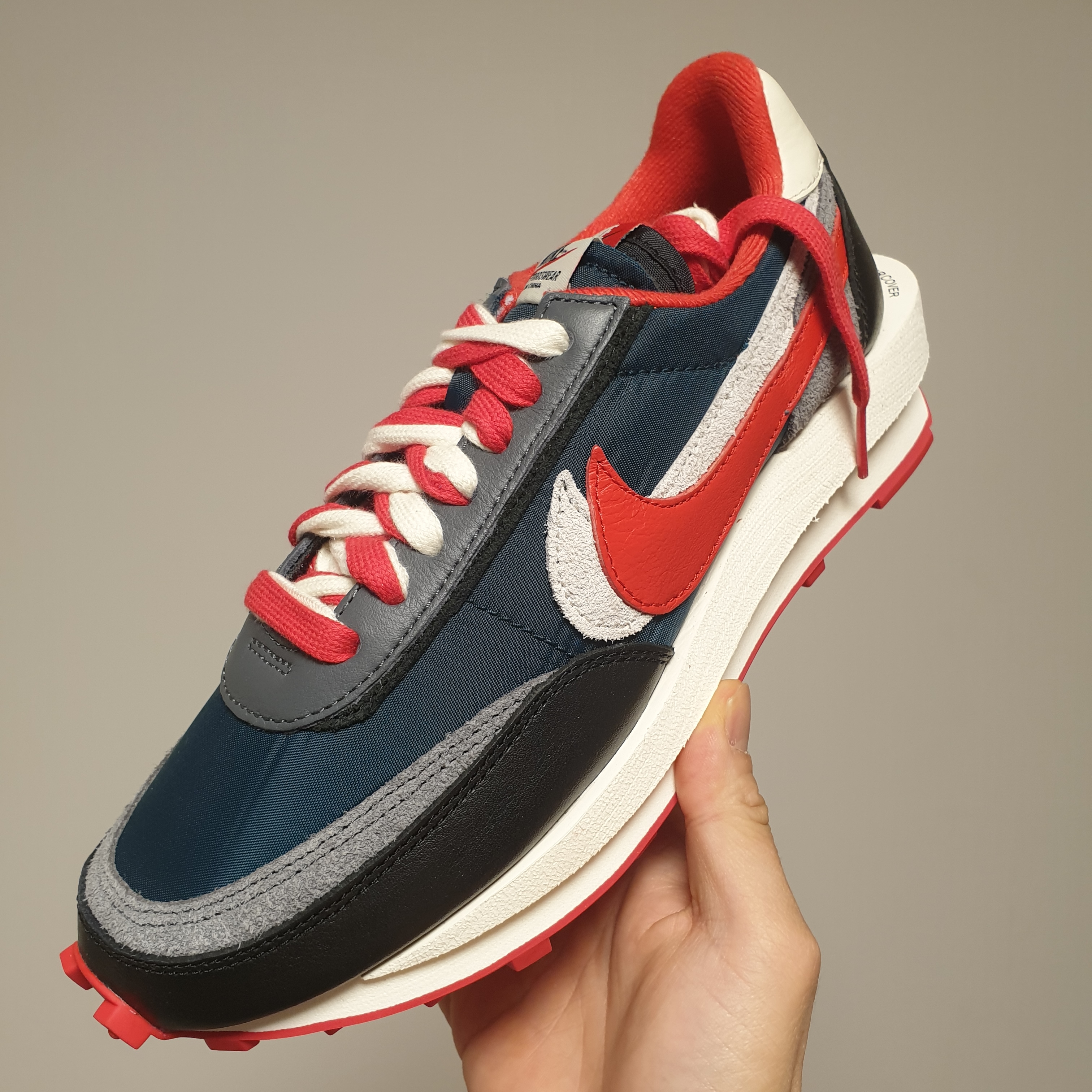 Nike x Sacai x Undercover LDWaffle Midnight Spruce University Red 착용 스타일 - 1