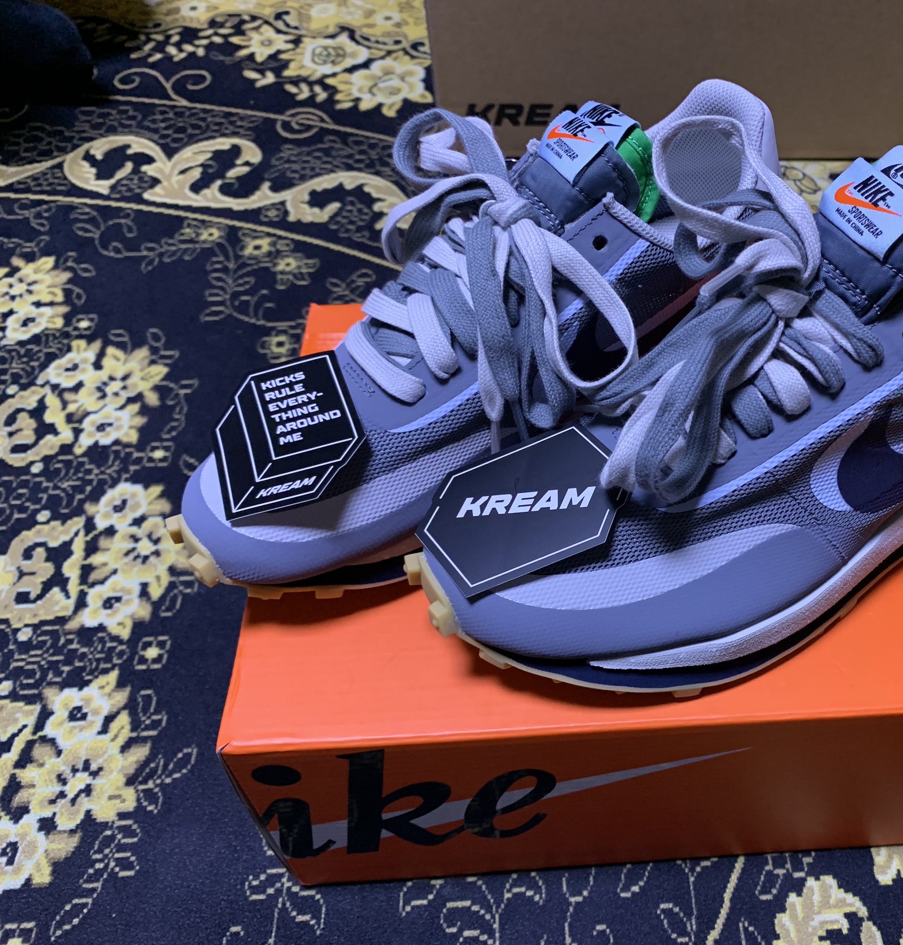 Nike x Sacai x Clot LDWaffle Cool Grey 착용 스타일 - 5