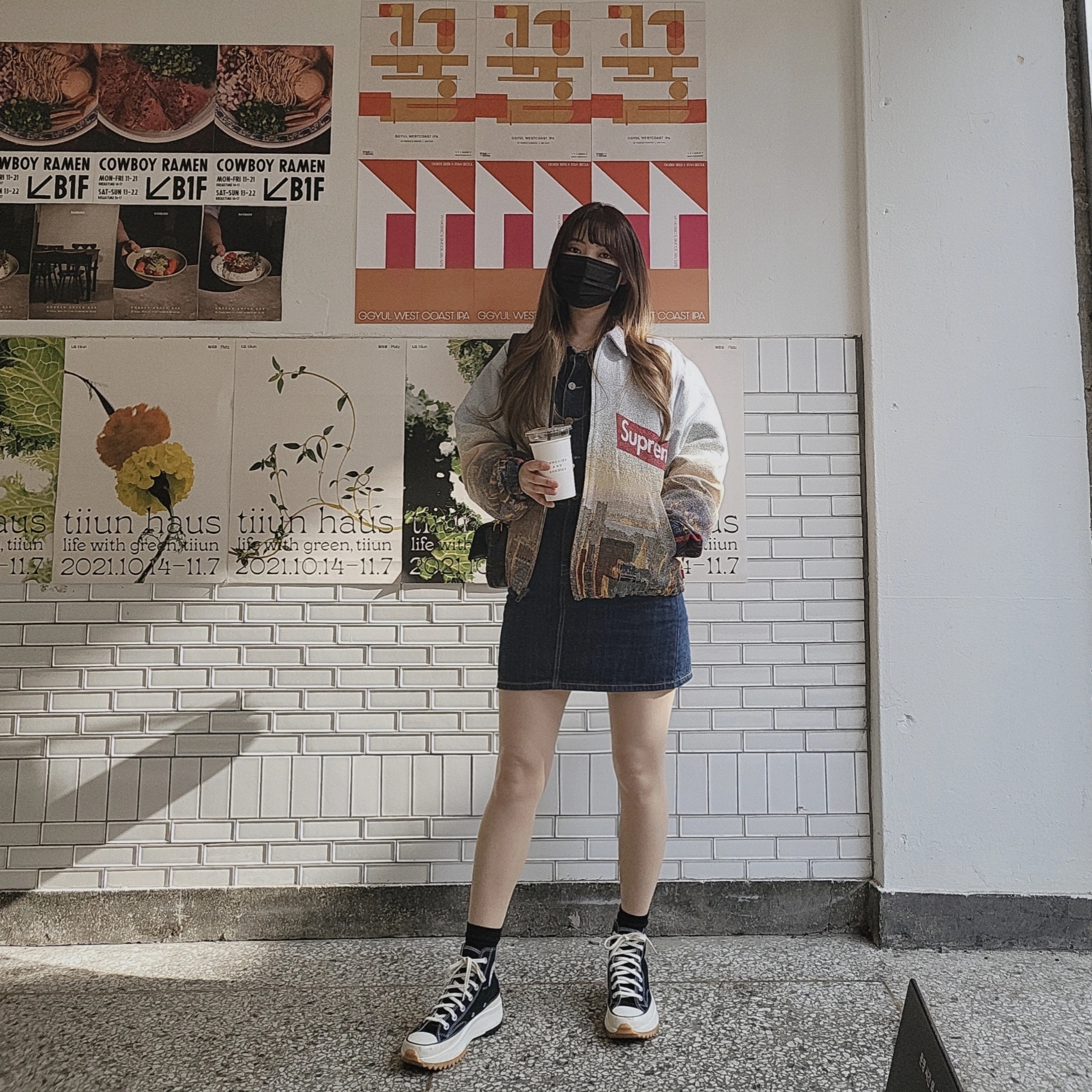 Supreme Aerial Tapestry Harrington Jacket - 20FW, Converse x JW Anderson Run Star Hike Hi Black 착용 스타일