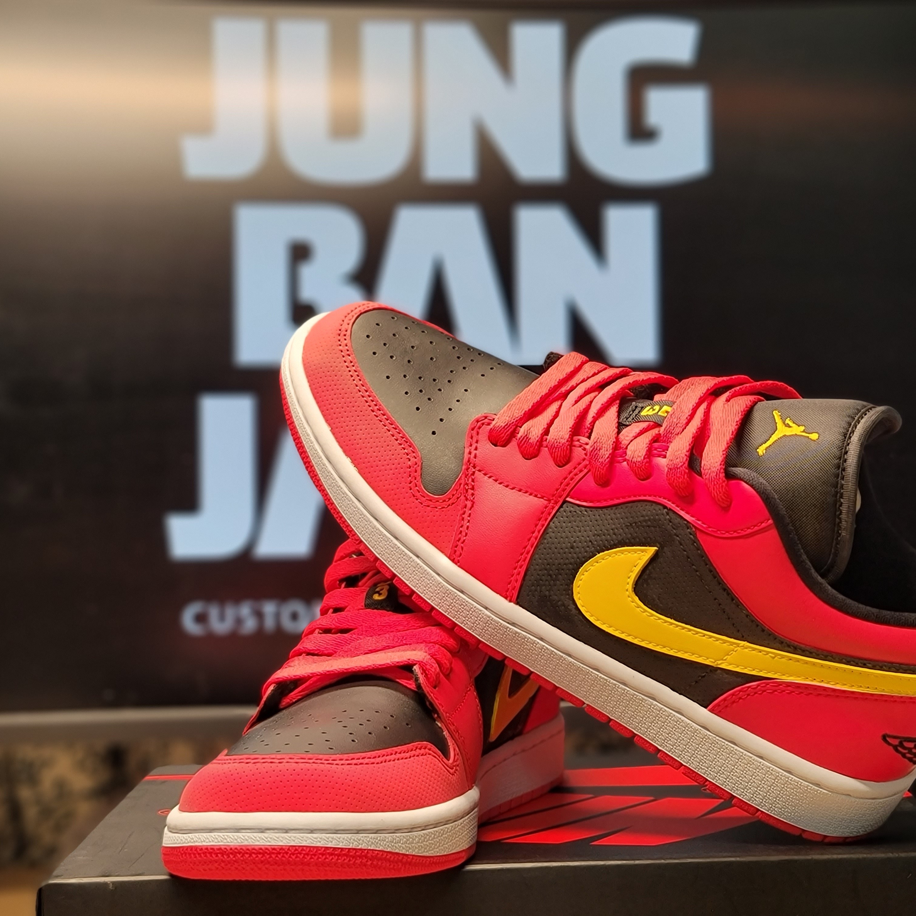 (W) Jordan 1 Low Siren Red 착용 스타일 - 2