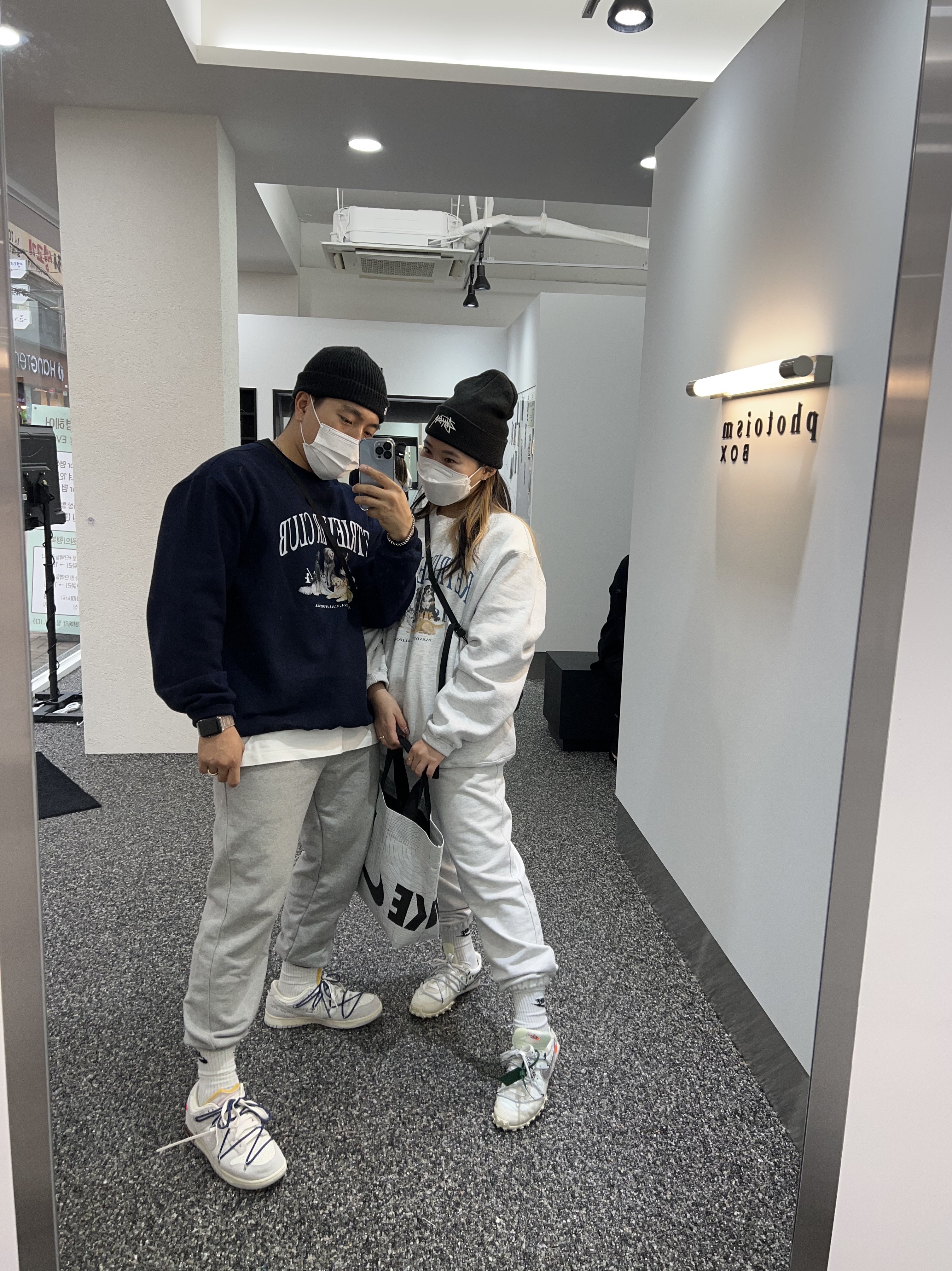 Nike x Off-White Dunk Low The 50 - Lot 18, (W) Nike x Off-White Waffle Racer White 착용 스타일 - 1