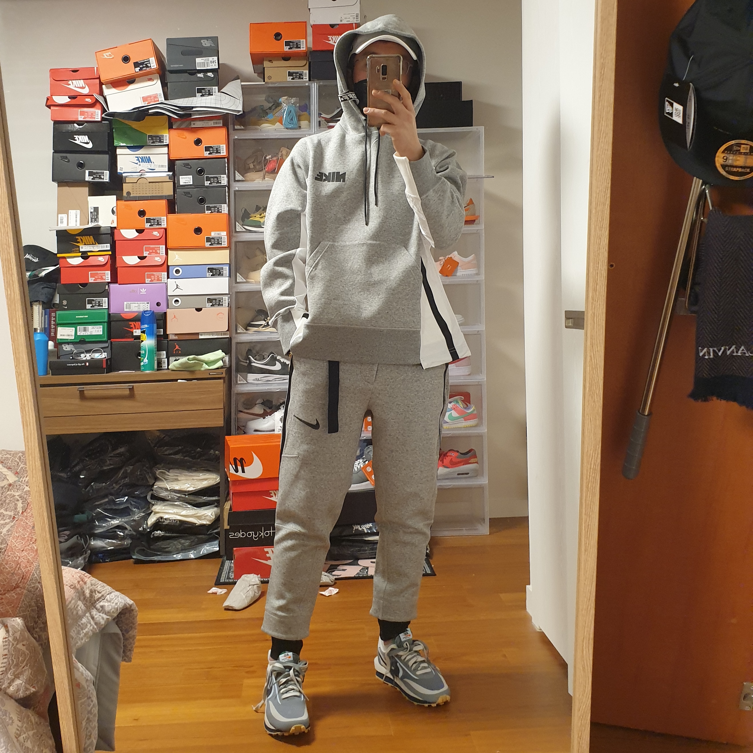 Nike x Sacai x Clot LDWaffle Cool Grey, Nike x Sacai NRG Pullover Hoodie Dark Grey Heather - US/EU 착용 스타일 - 2