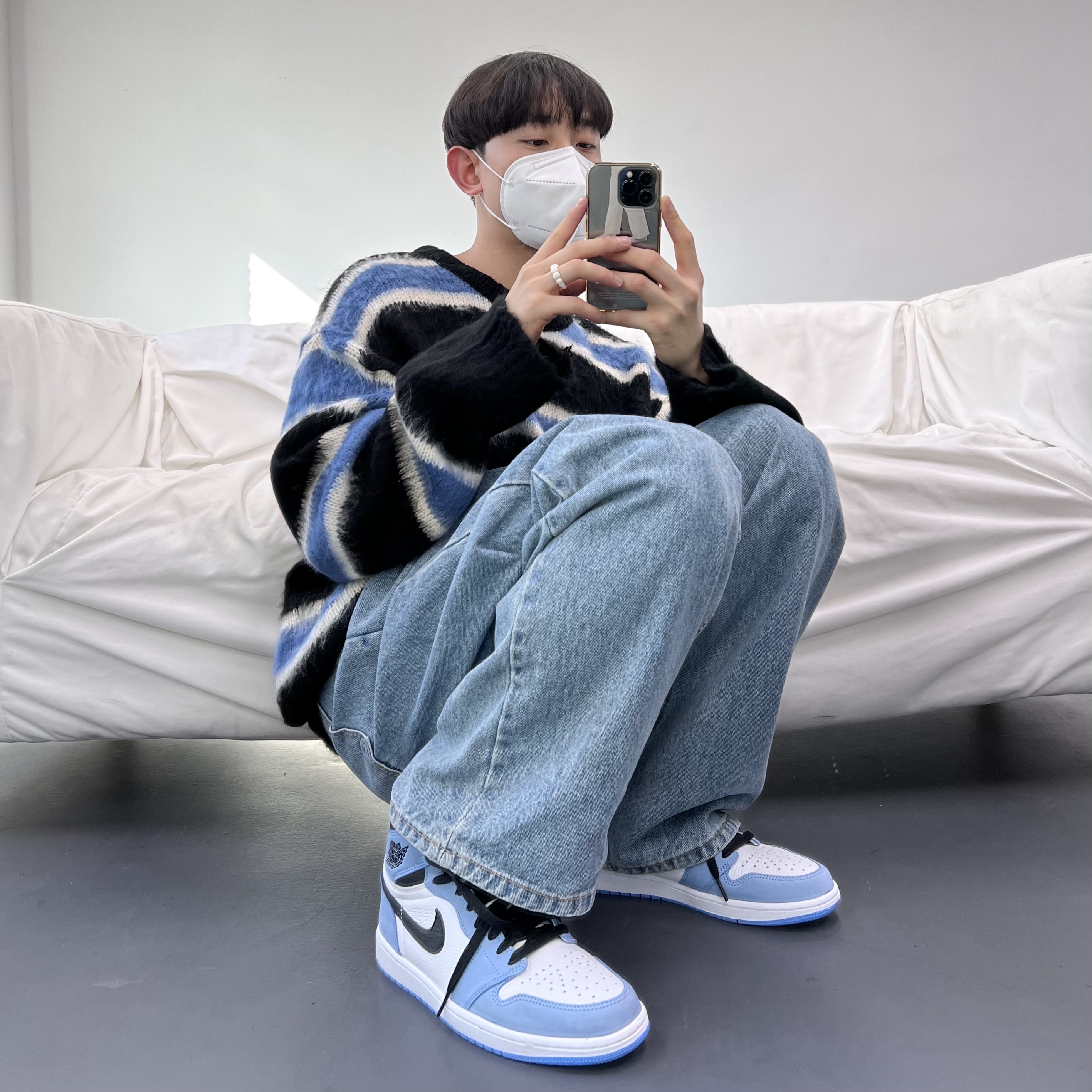 Jordan 1 Retro High OG University Blue 착용 스타일