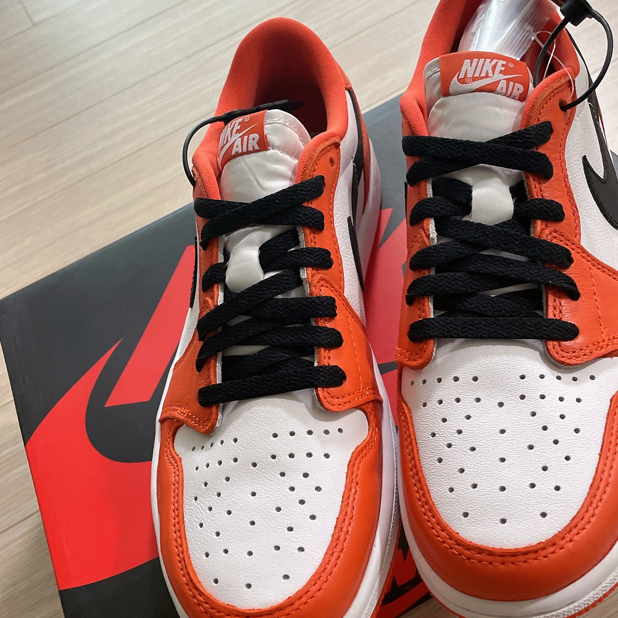 Jordan 1 Low OG Starfish 착용 스타일 - 2