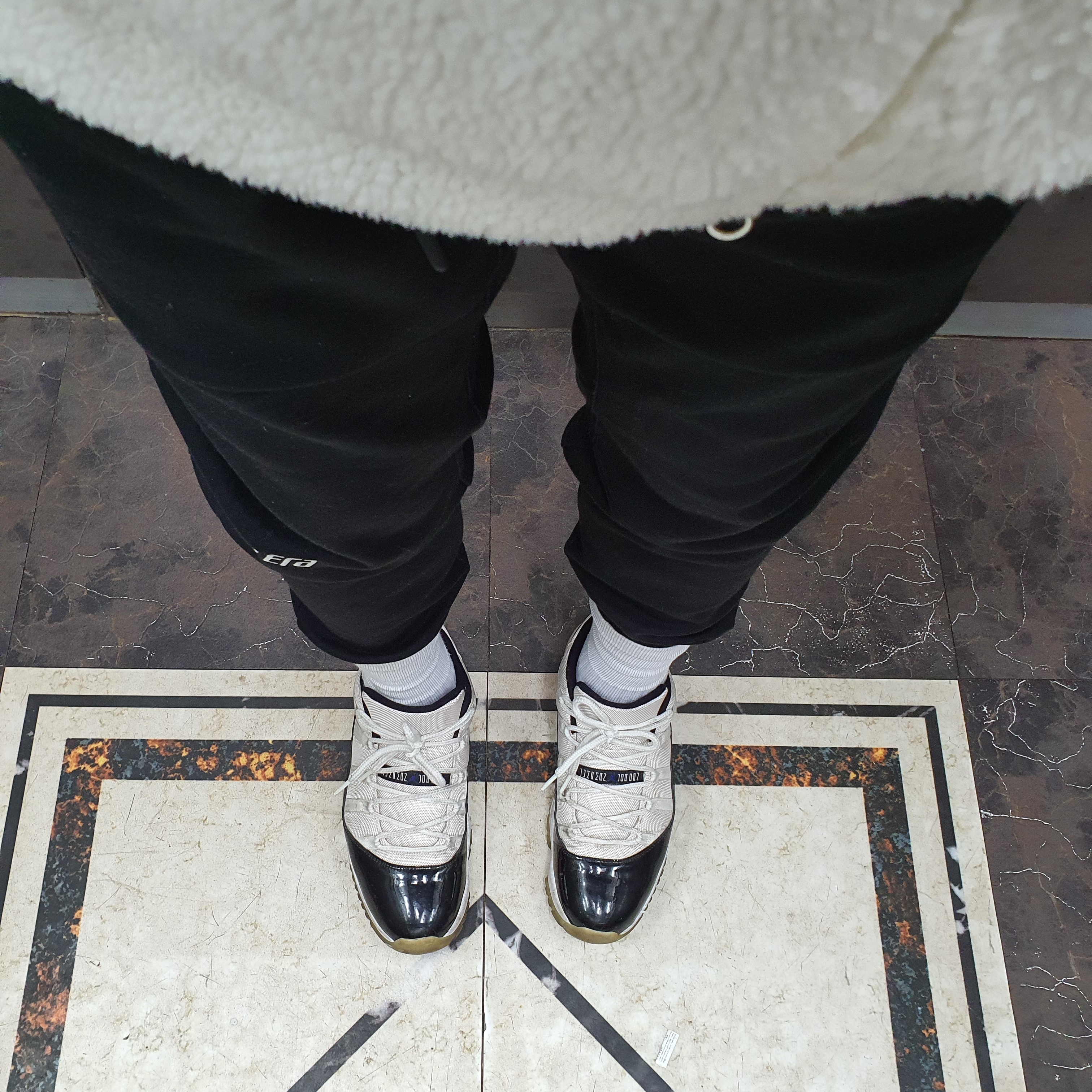 Jordan 11 Retro Low Concord 착용 스타일