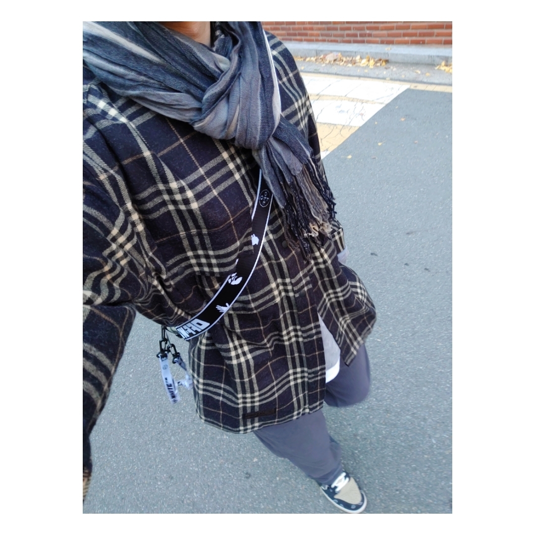 Nike x Travis Scott SB Dunk Low, Off-White x Amore Pacific Protection Box (Without Cosmetics) 착용 스타일 - 2