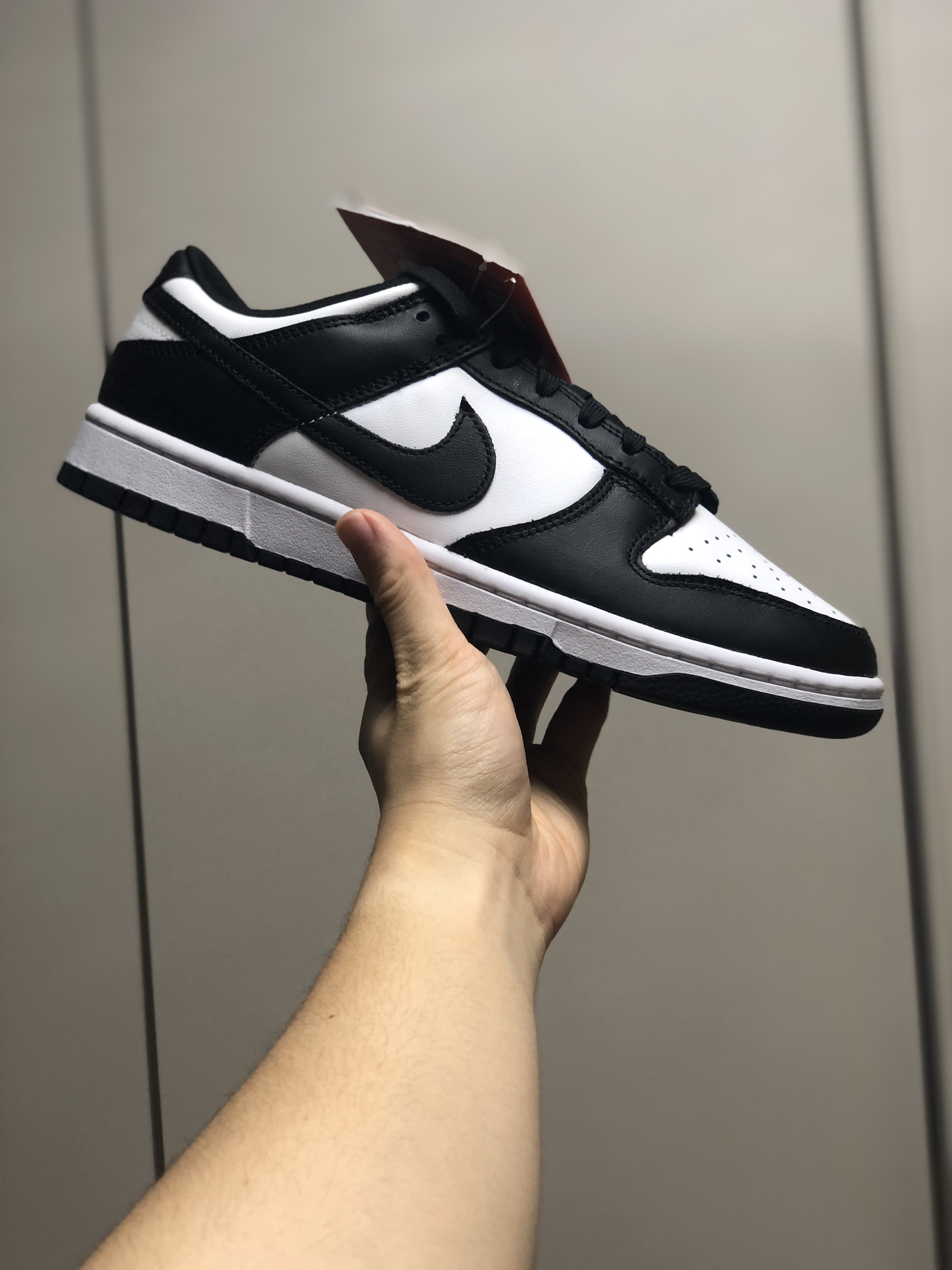 Nike Dunk Low Retro Black 착용 스타일