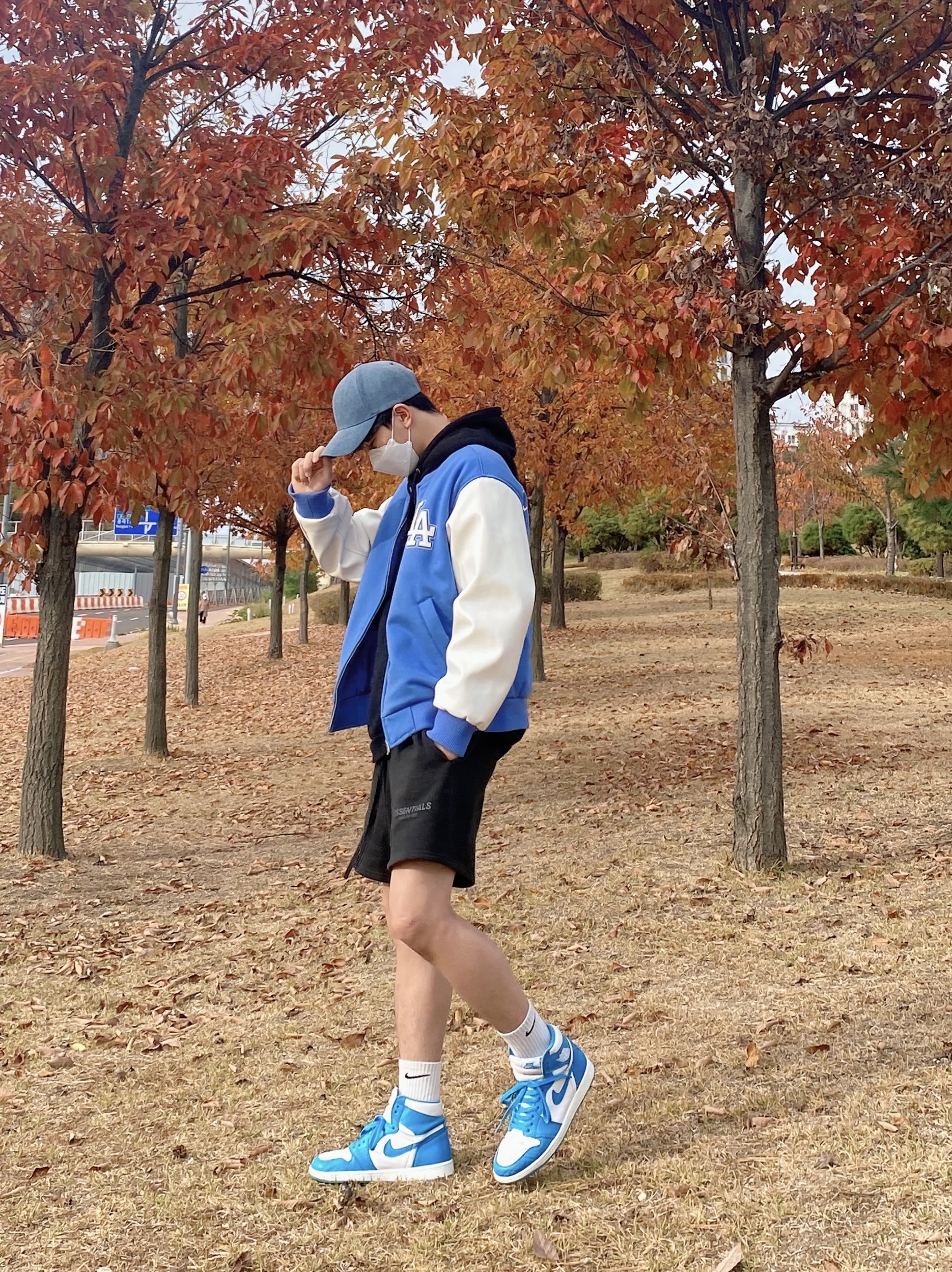 Jordan 1 Retro UNC, Essentials Sweatshorts Black - 21SS 착용 스타일 - 2