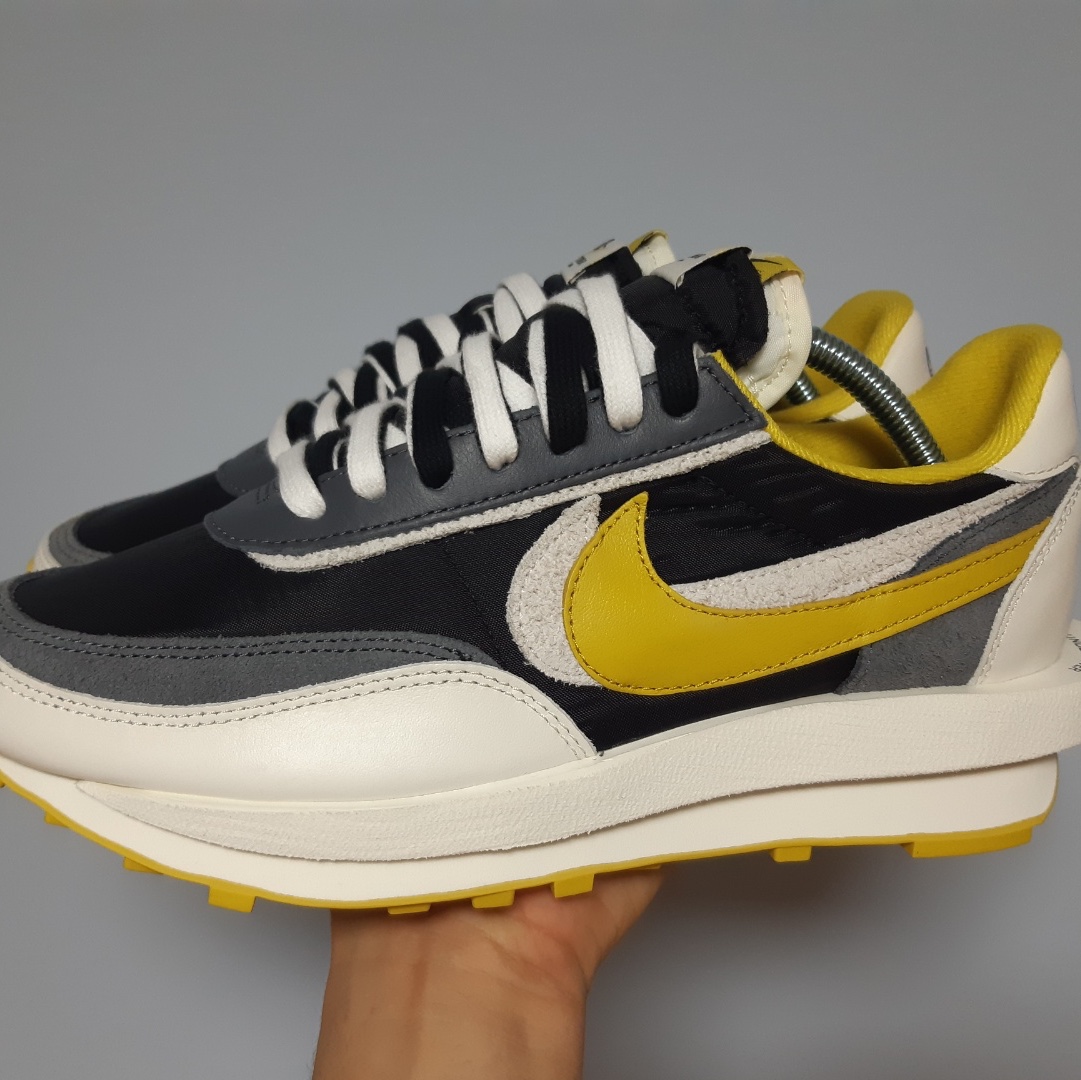 Nike x Sacai x Undercover LDWaffle Black Bright Citron 착용 스타일