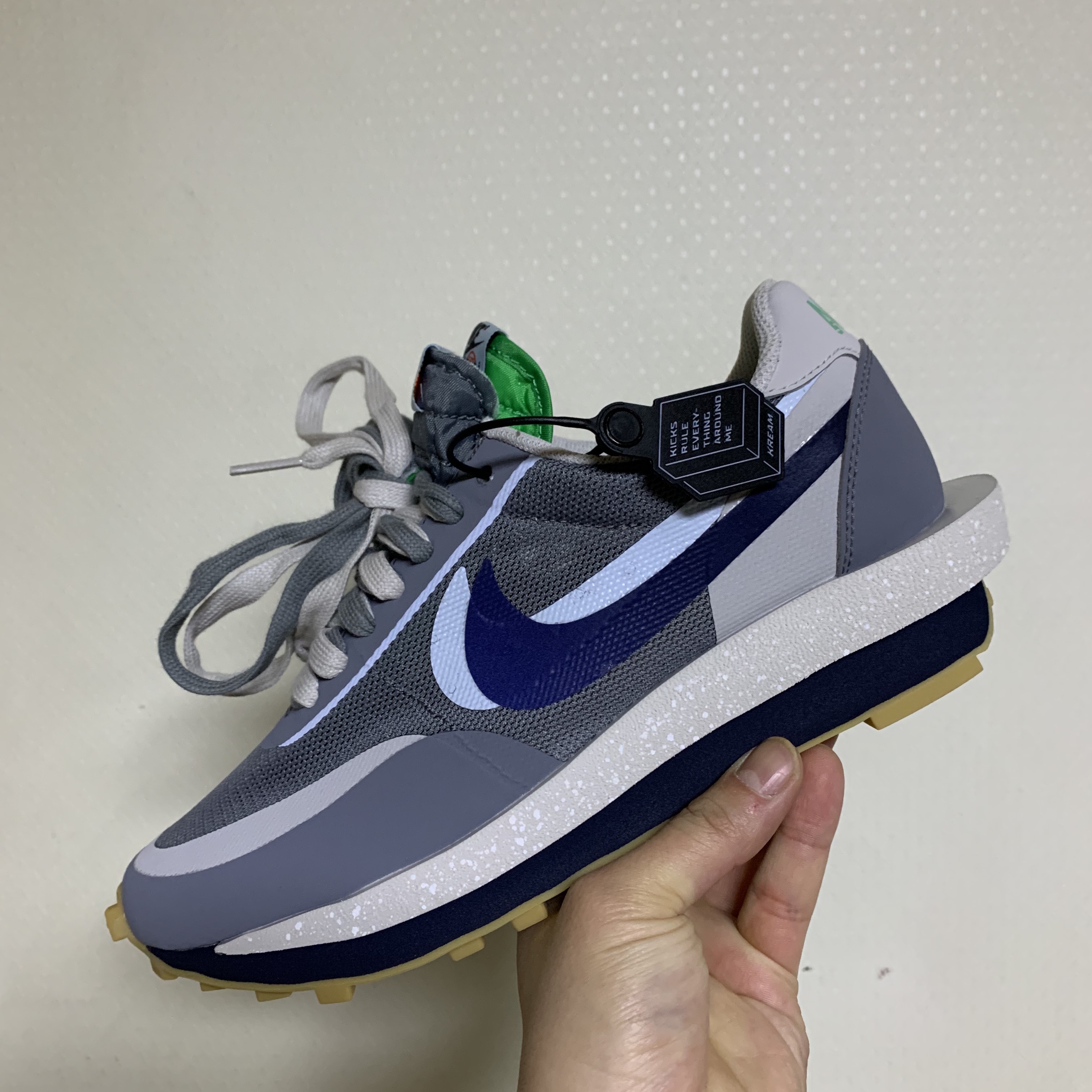 Nike x Sacai x Clot LDWaffle Cool Grey 착용 스타일 - 3