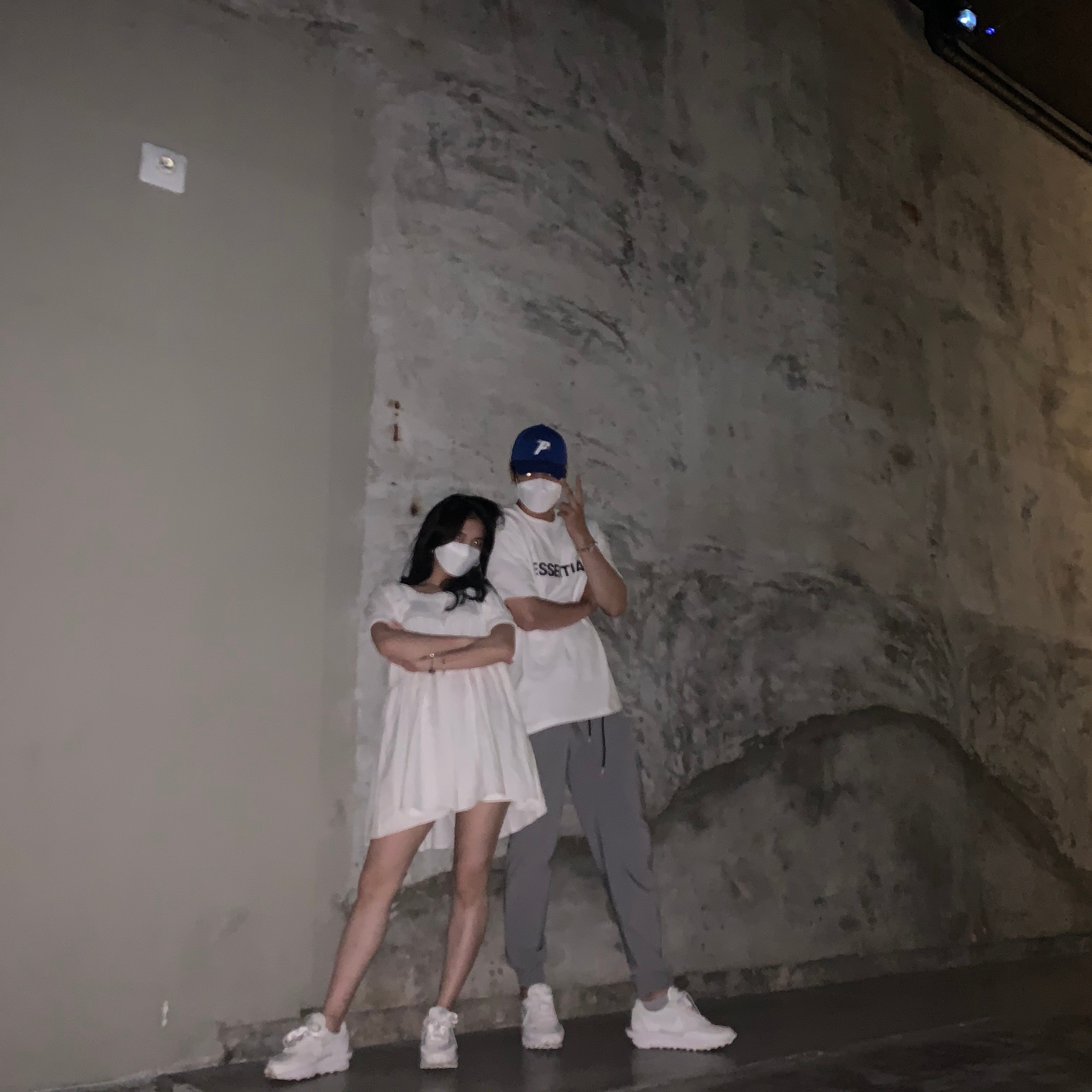 Palace Jobsworth T-Shirt White - 19SS, Nike x Sacai LDWaffle White Nylon 착용 스타일 - 2