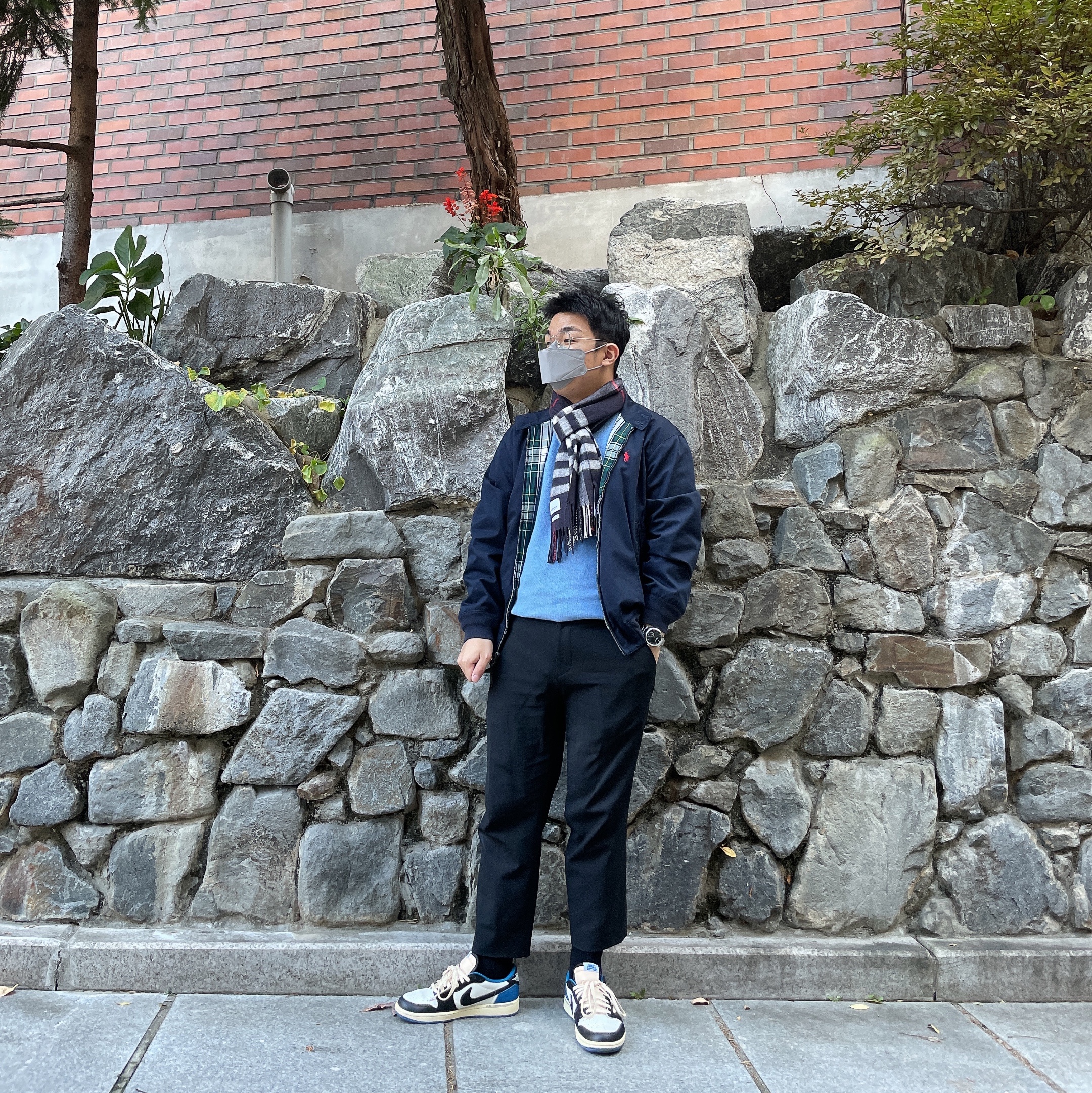 Jordan 1 x Travis Scott x Fragment Retro Low OG SP Military Blue 착용 스타일