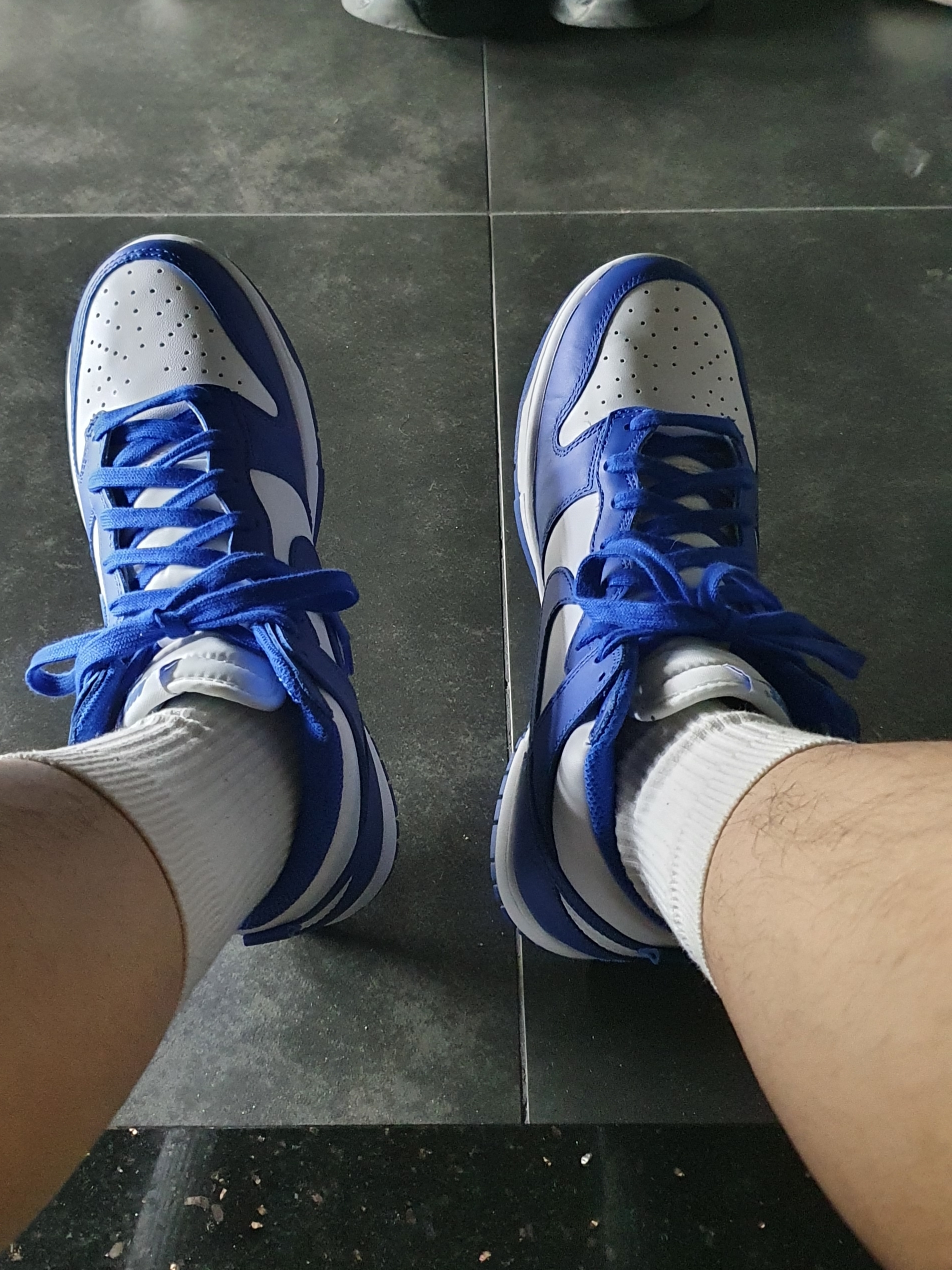 Nike Dunk High Retro Game Royal 착용 스타일 - 2