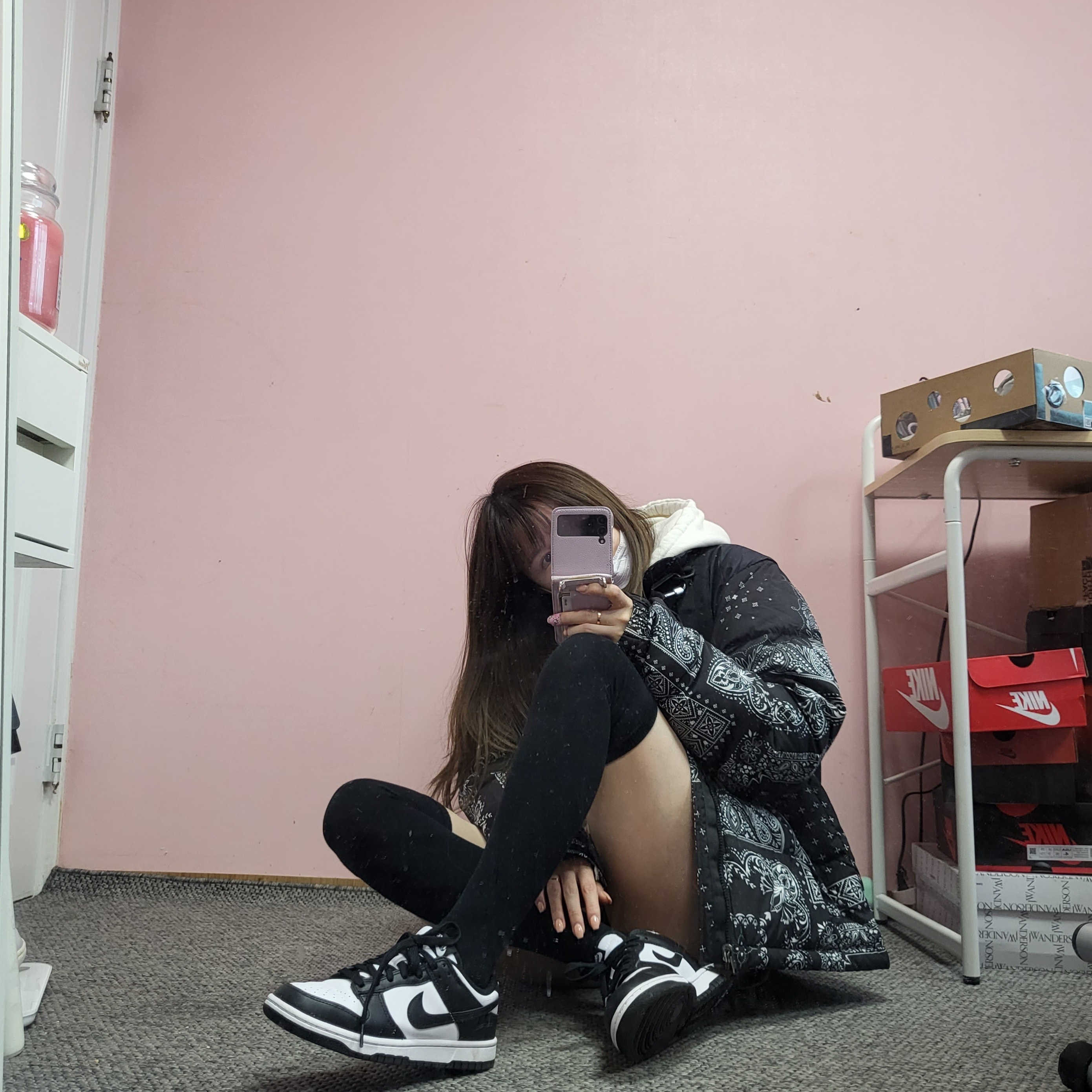 Nike x Off-White Dunk Low The 50 - Lot 46, The North Face 1996 Novelty Nuptse Jacket Real Black - 21FW 착용 스타일 - 3