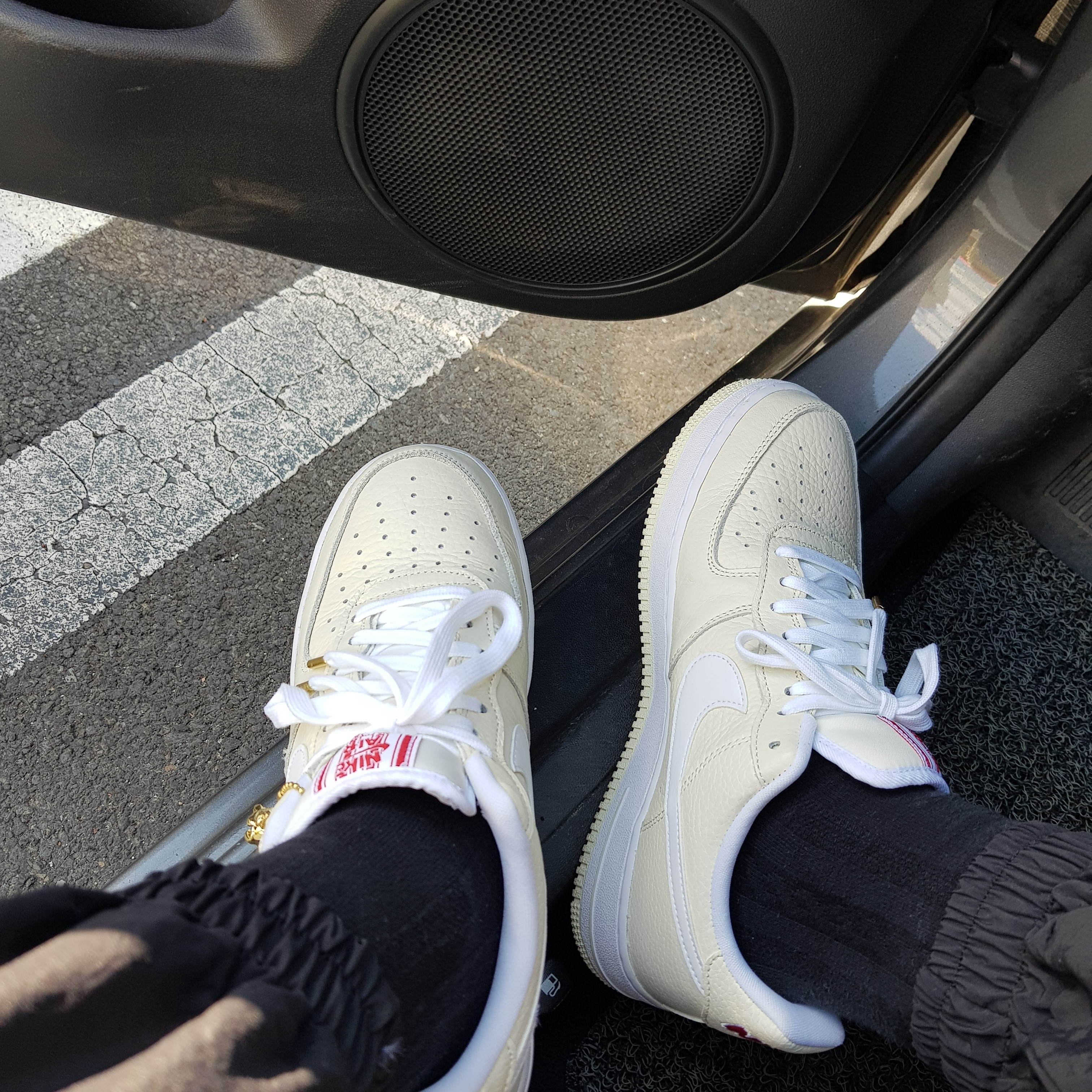 Nike Air Force 1 '07 PRM Popcorn 착용 스타일 - 2