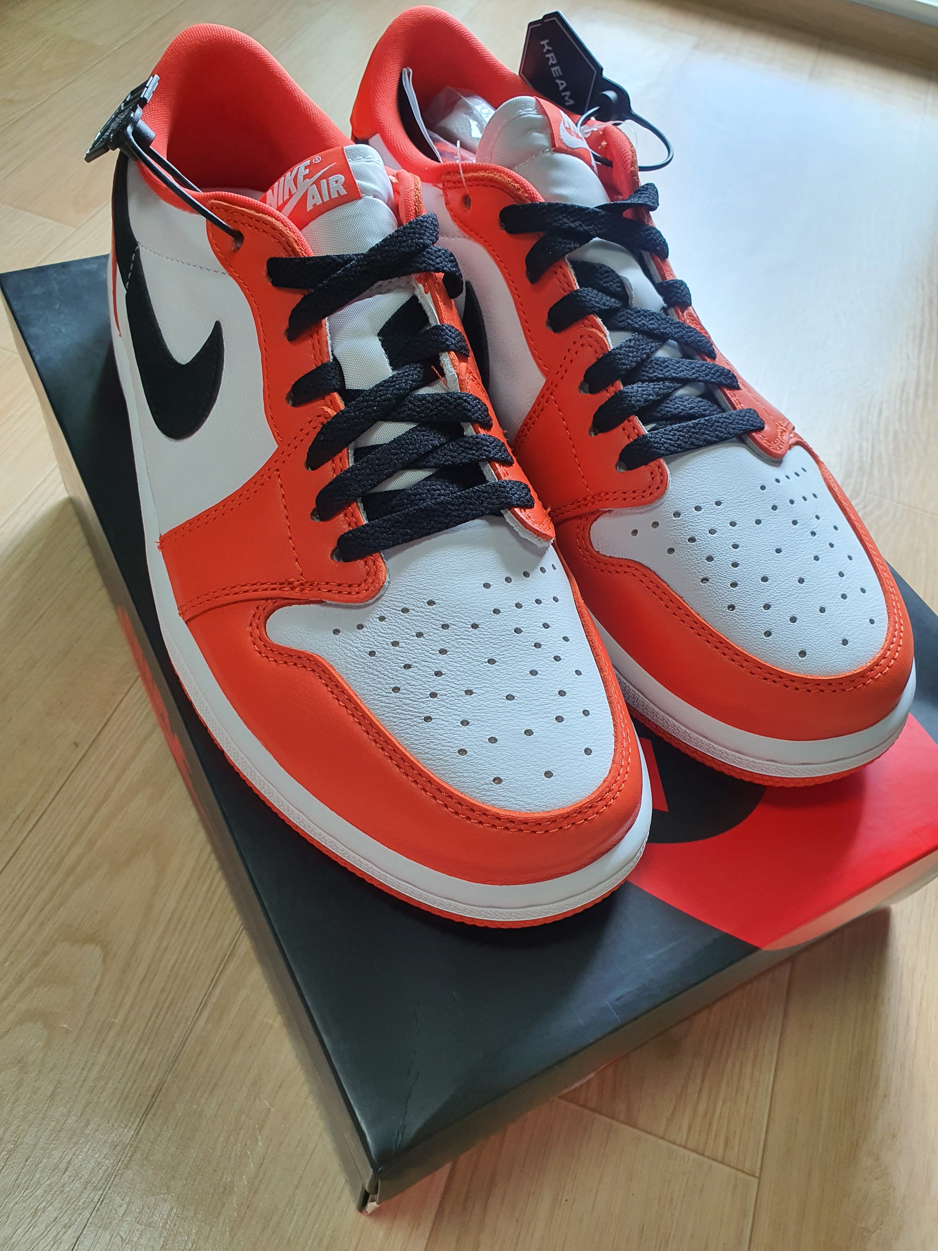 Jordan 1 Low OG Starfish 착용 스타일 - 1