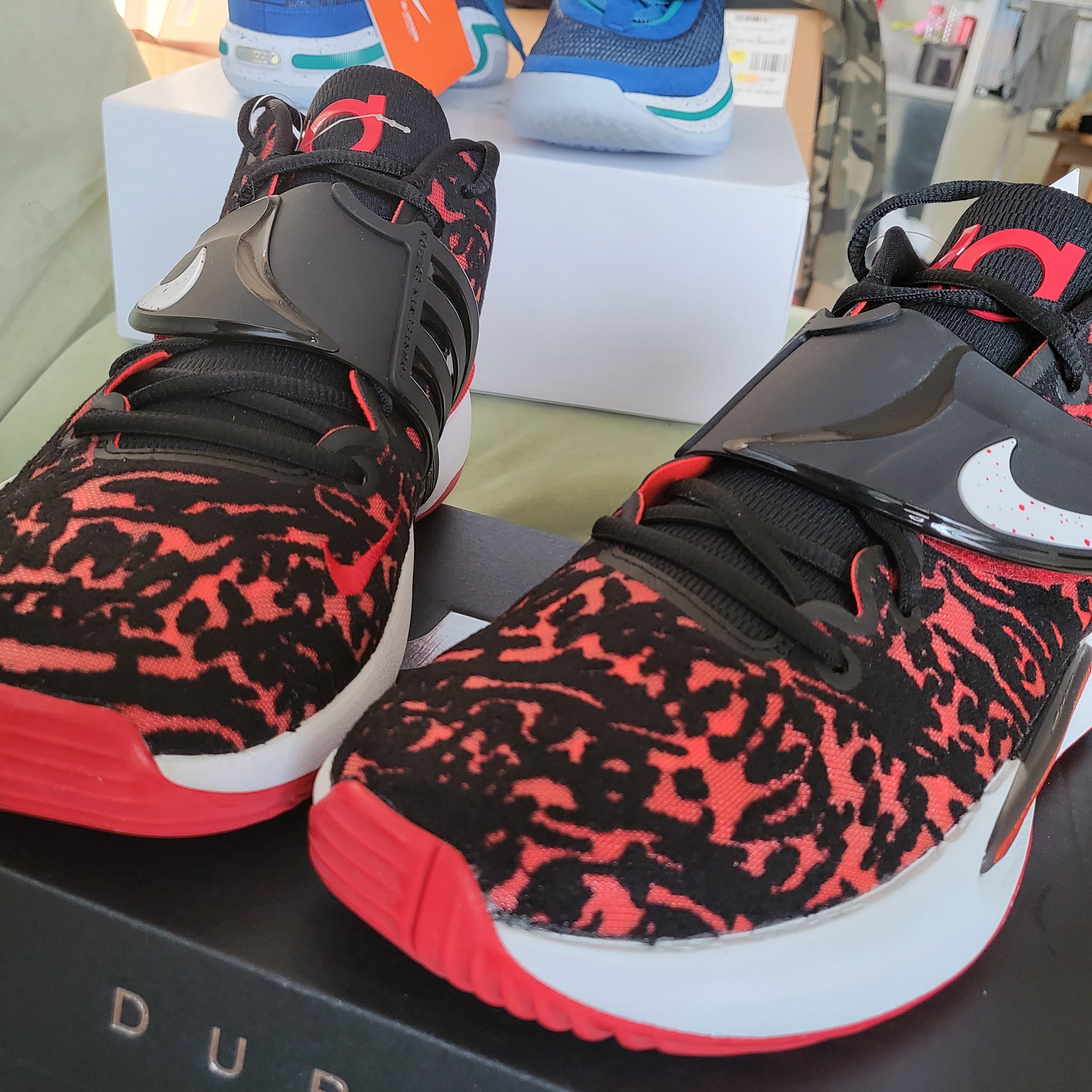 Nike KD 14 EP Black University Red 착용 스타일 - 4