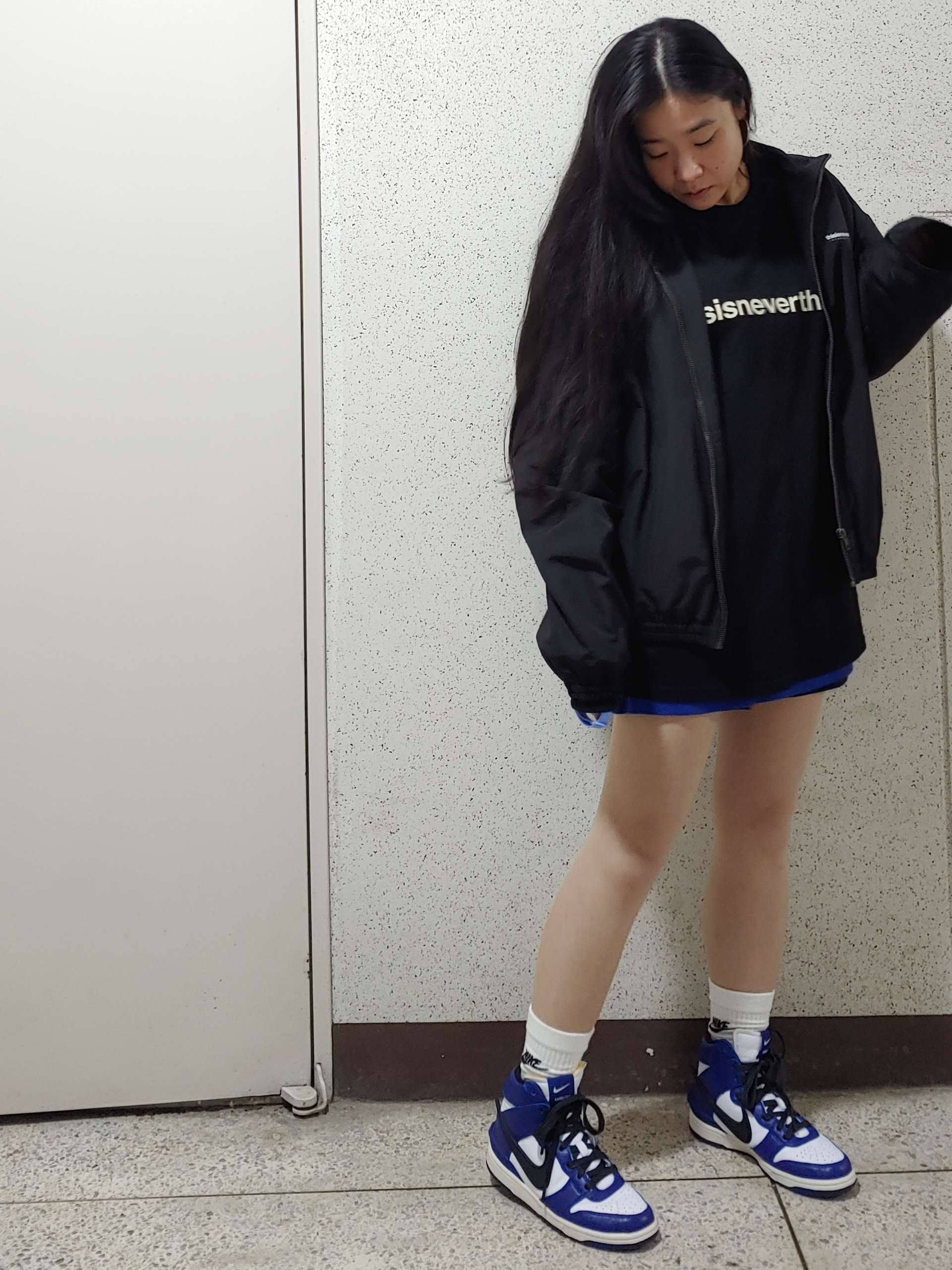 Nike x Ambush Dunk High Deep Royal Blue 착용 스타일 - 4