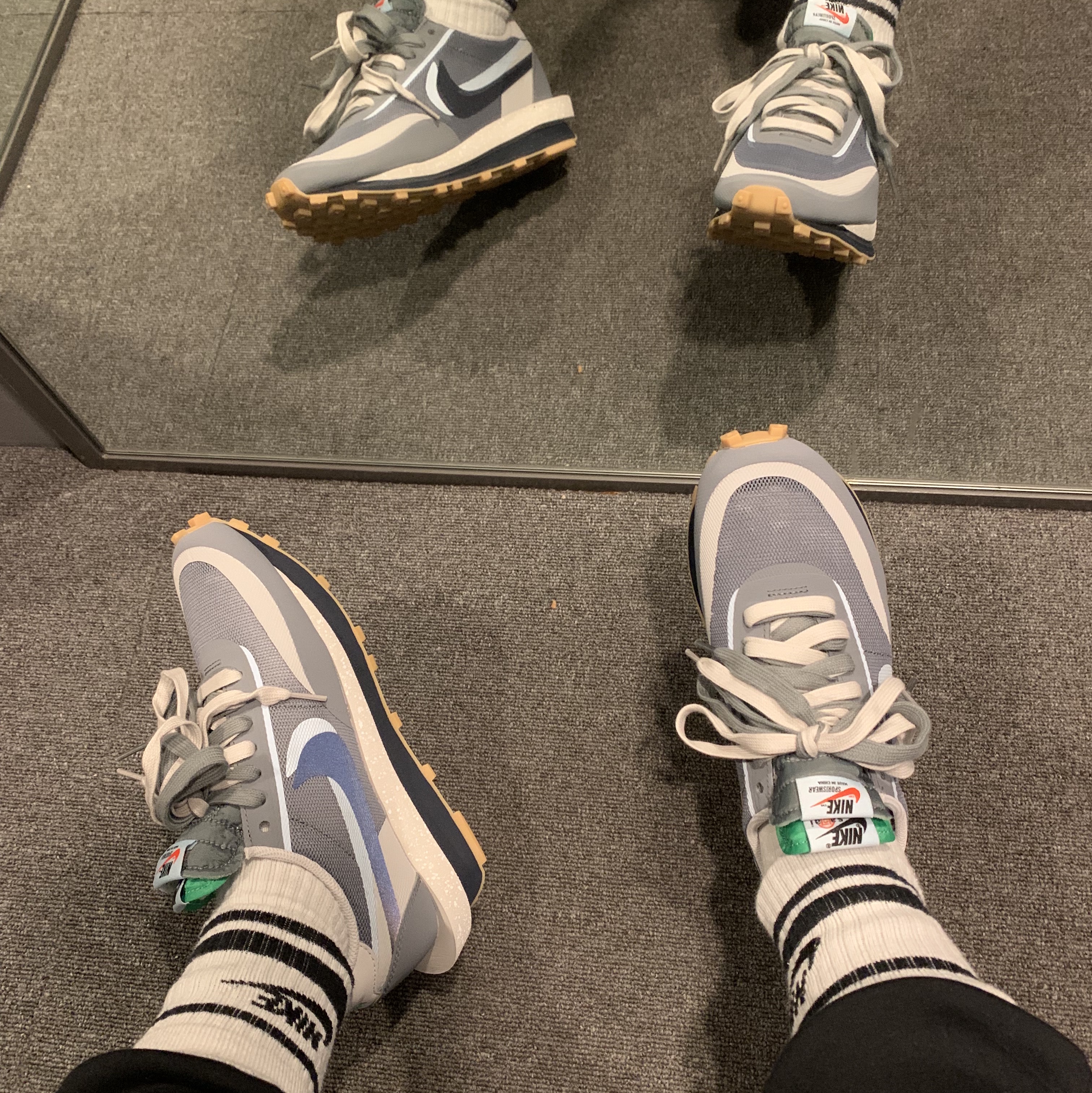 Nike x Sacai x Clot LDWaffle Cool Grey 착용 스타일 - 1
