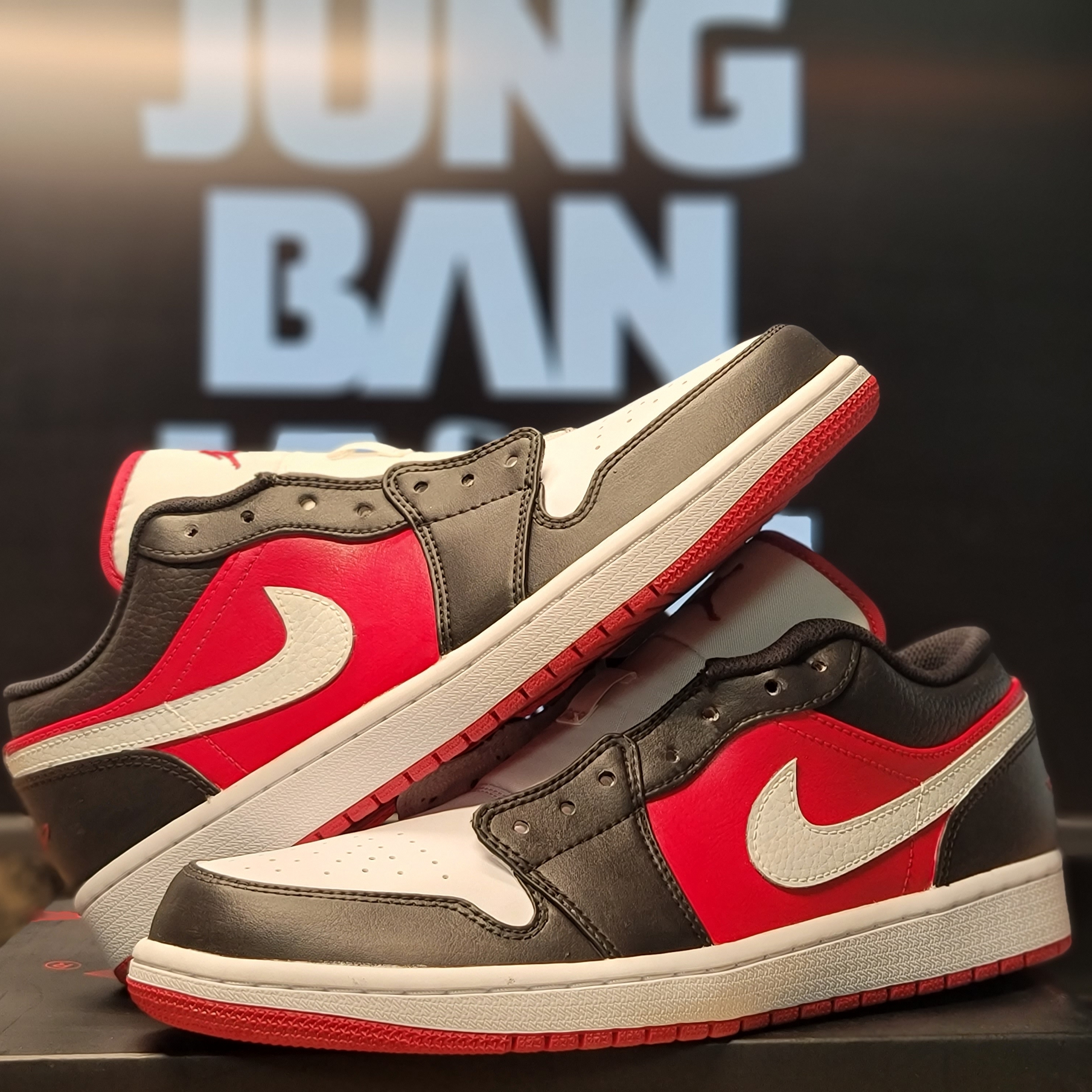Jordan 1 Low White Red Black 착용 스타일 - 3