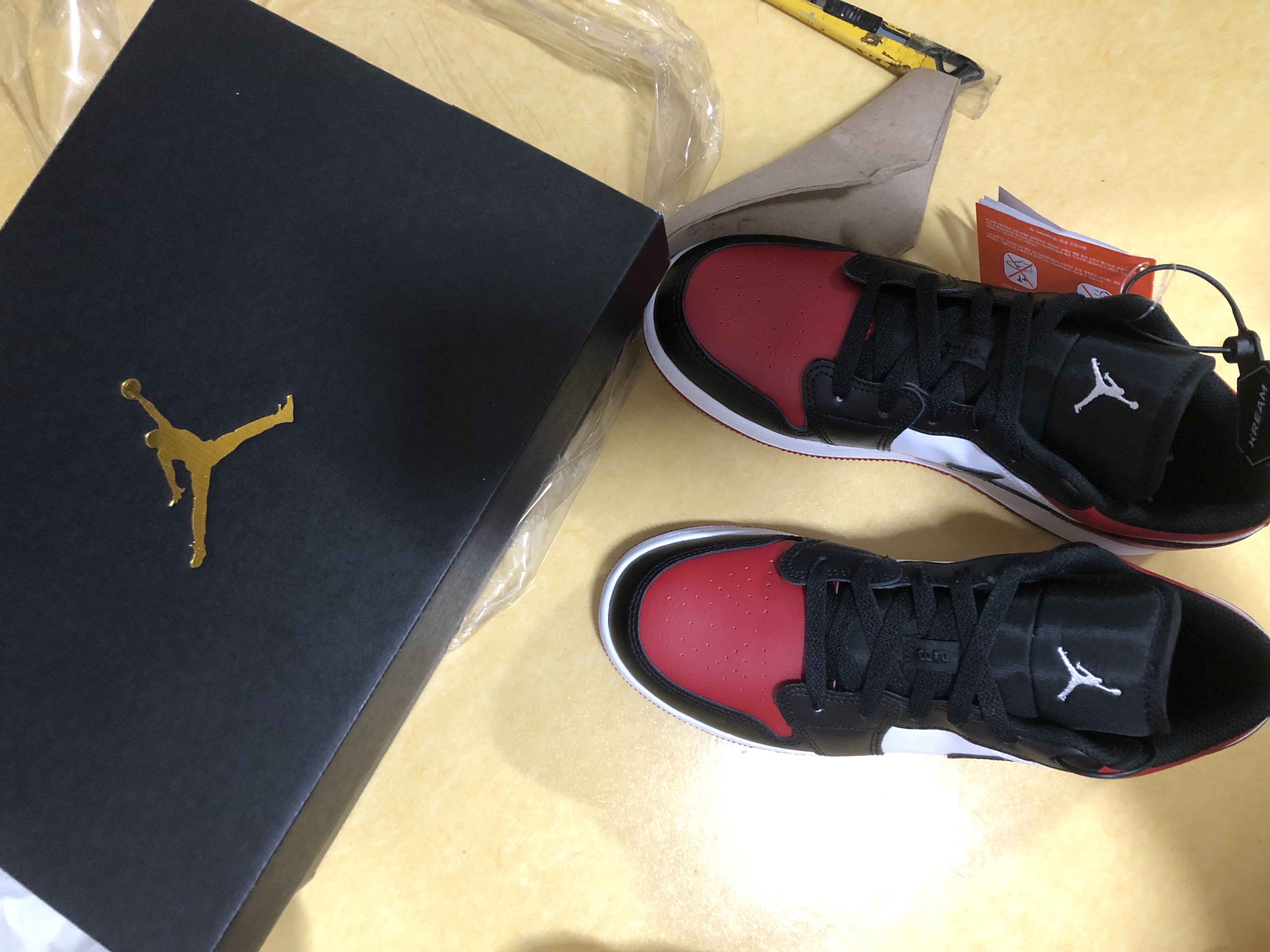 (GS) Jordan 1 Low Bred Toe, Jordan 1 Low Bred Toe 착용 스타일 - 2