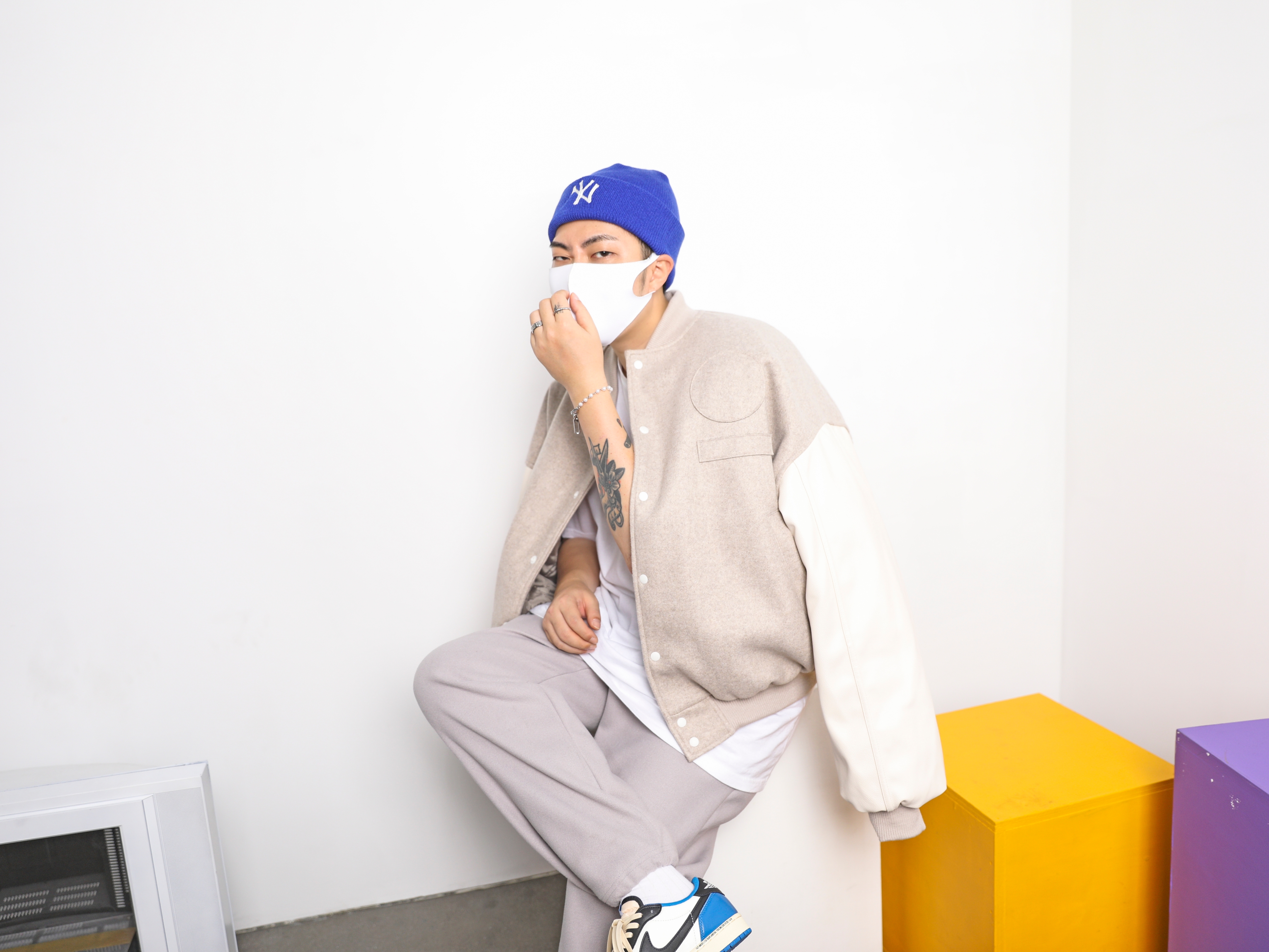 Jordan 1 x Travis Scott x Fragment Retro Low OG SP Military Blue 착용 스타일 - 2