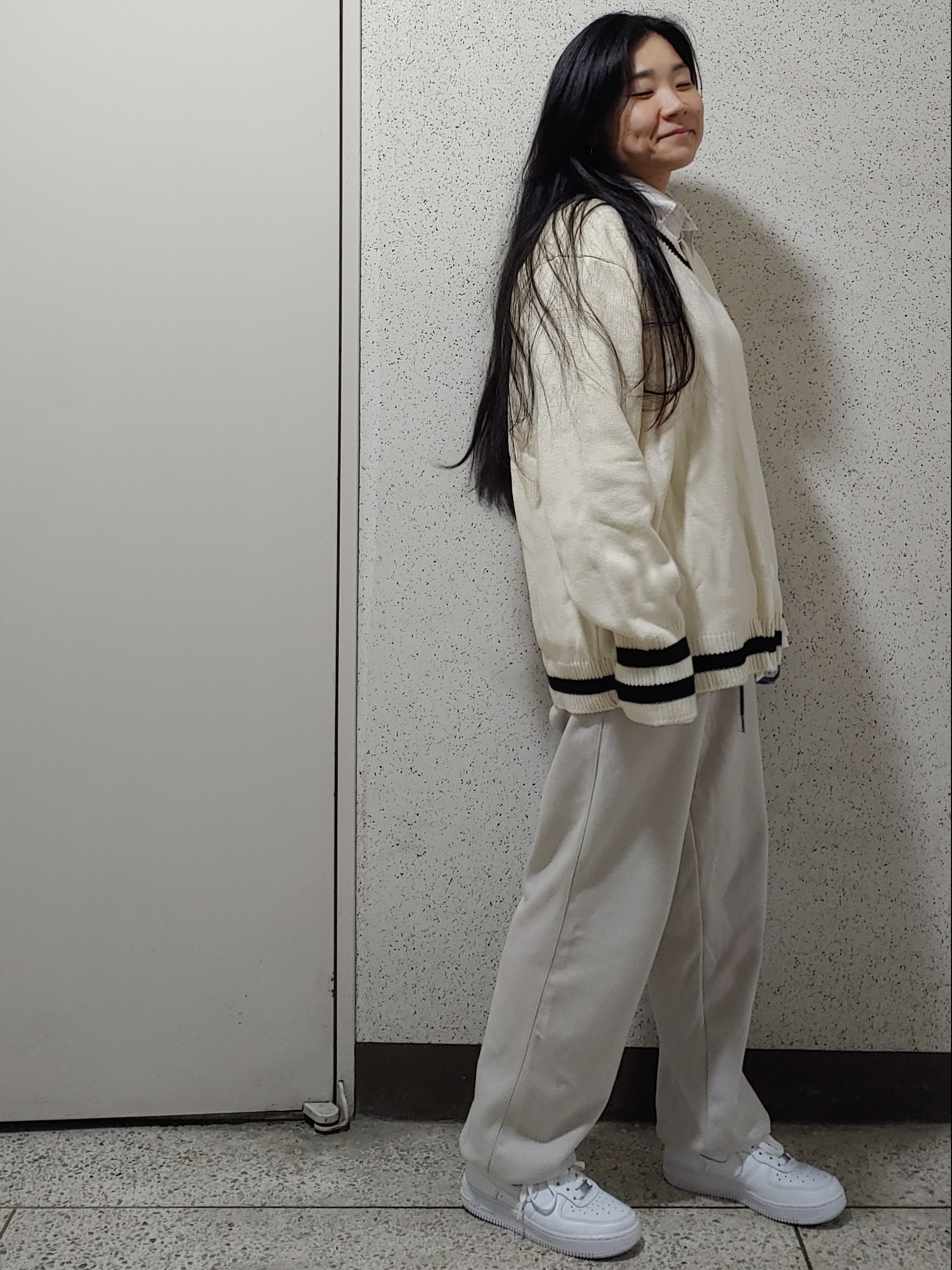 (W) Nike Air Force 1 '07 Low White 착용 스타일 - 2